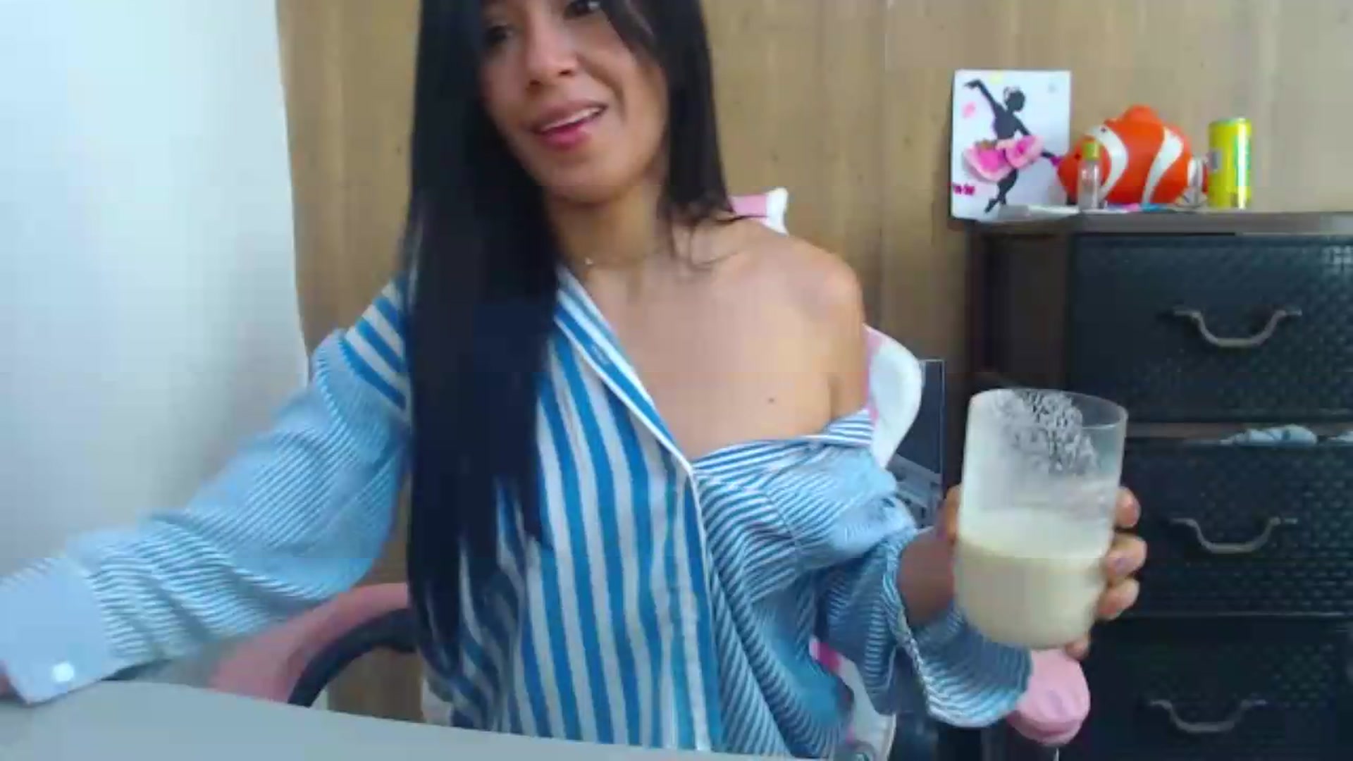 Gallery image thumbnail from soniaMars's myfreecams stream on, 07/11/2026, 15:45 image 10 of 20