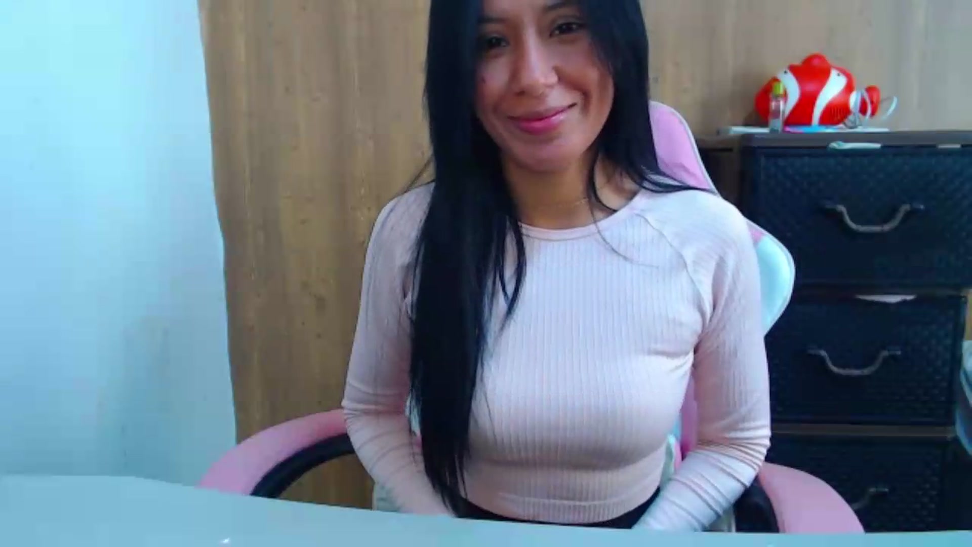 Gallery image thumbnail from soniaMars's myfreecams stream on, 07/17/2026, 15:34 image 9 of 20