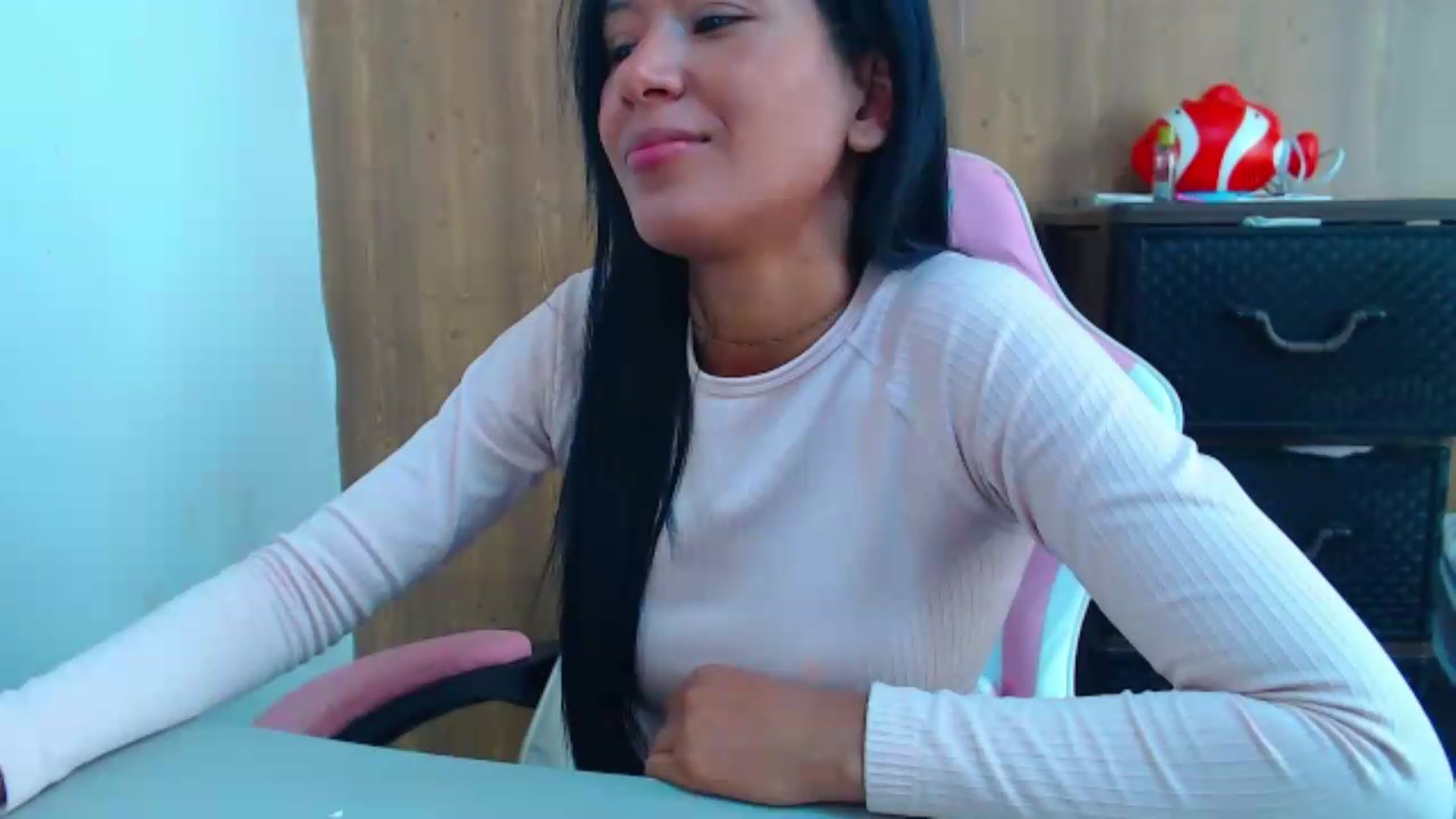 Gallery image thumbnail from soniaMars's myfreecams stream on, 07/17/2026, 15:34 image 4 of 20