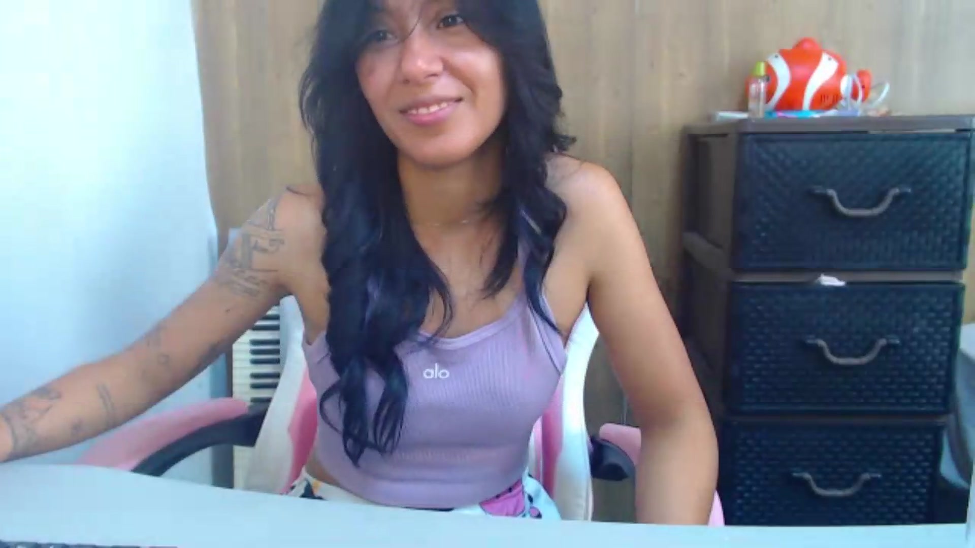 Gallery image thumbnail from soniaMars's myfreecams stream on, 07/18/2026, 16:50 image 17 of 20