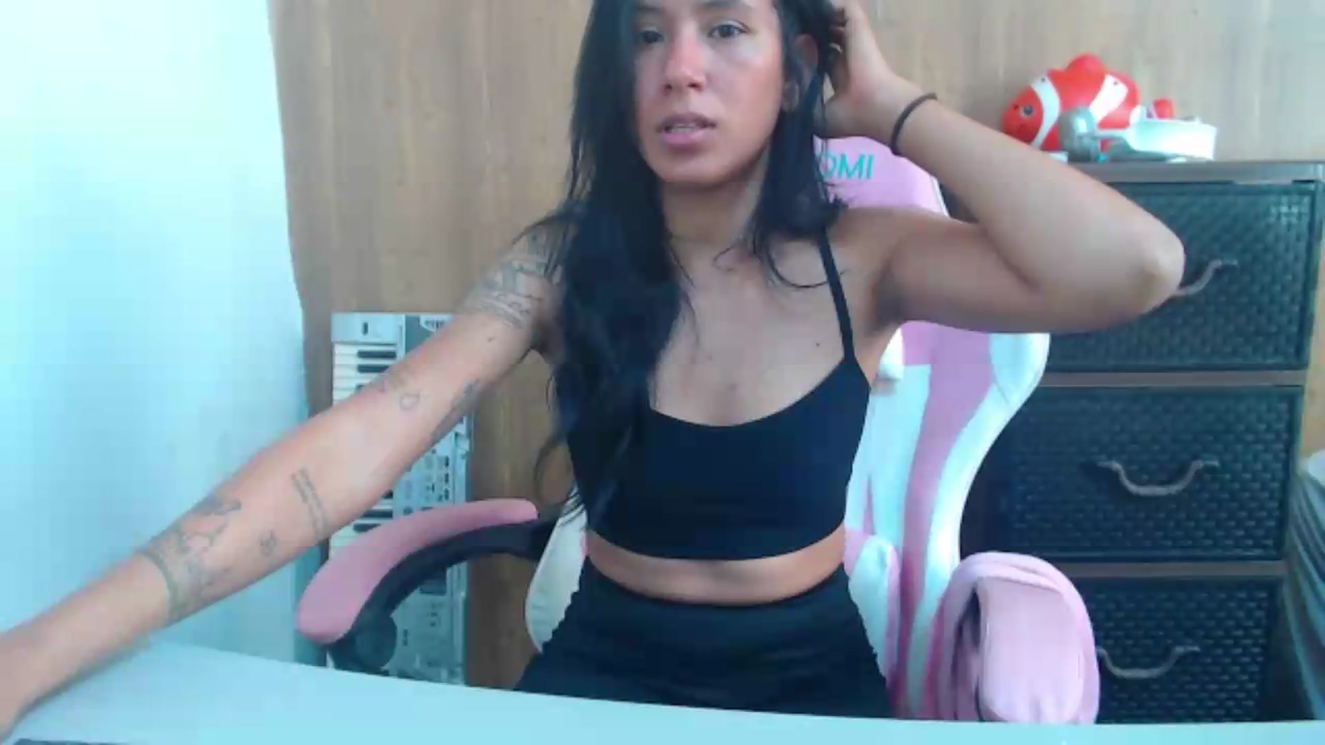 Gallery image thumbnail from soniaMars's myfreecams stream on, 07/21/2026, 15:08 image 18 of 20