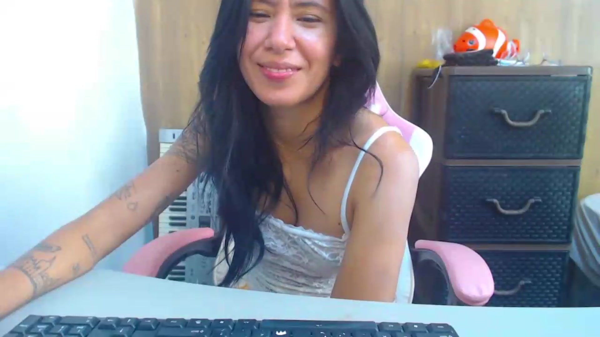 Gallery image thumbnail from soniaMars's myfreecams stream on, 07/26/2026, 15:42 image 15 of 20