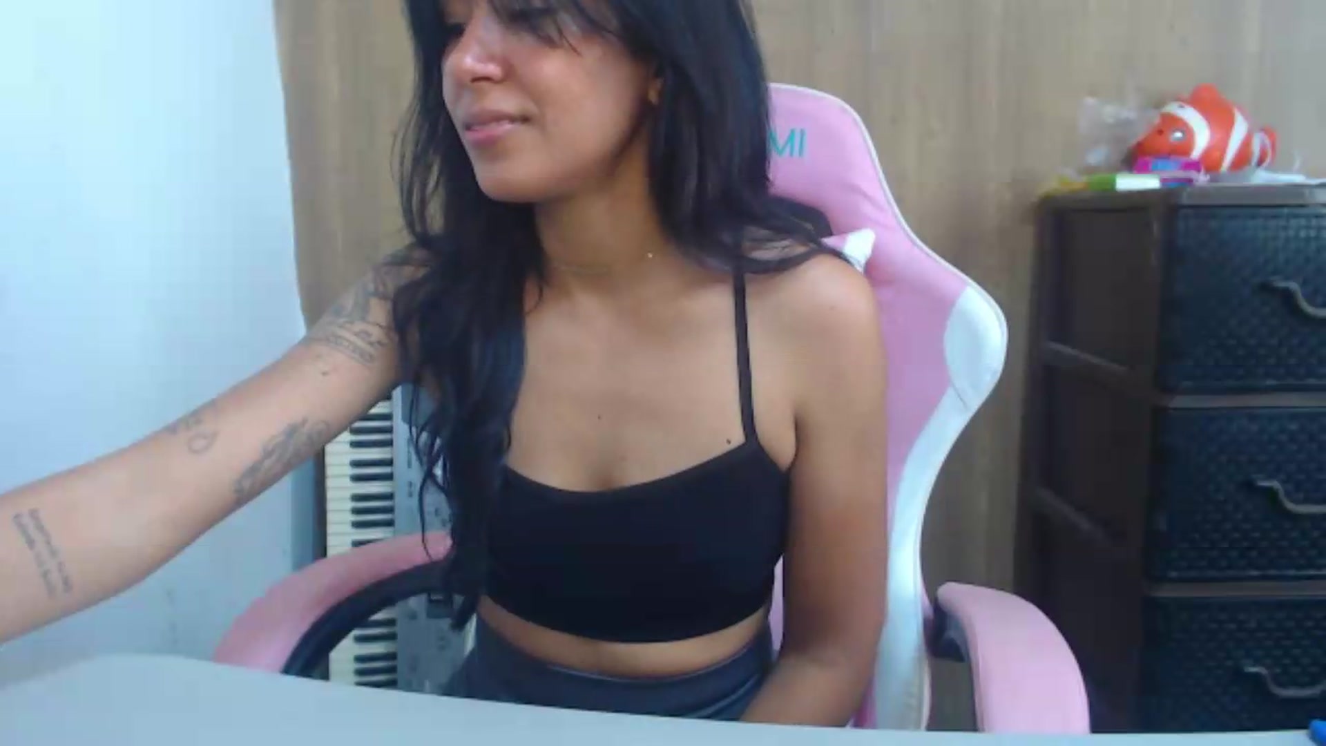Gallery image thumbnail from soniaMars's myfreecams stream on, 07/28/2026, 16:44 image 3 of 20