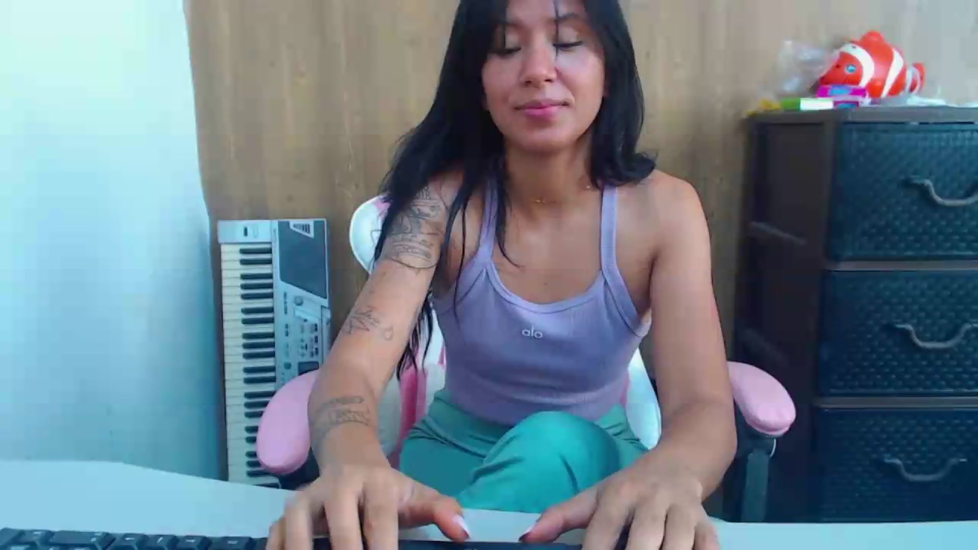 Gallery image thumbnail from soniaMars's myfreecams stream on, 07/31/2026, 14:50 image 15 of 20