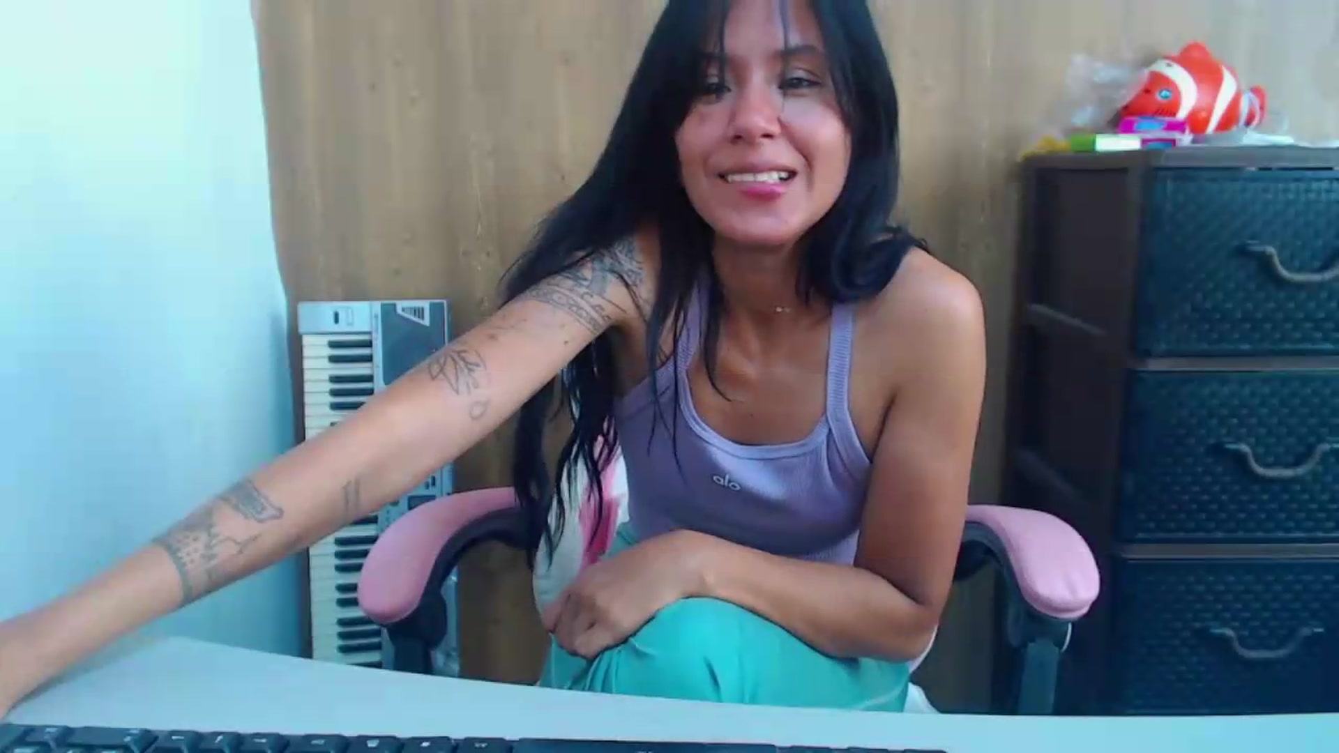 Gallery image thumbnail from soniaMars's myfreecams stream on, 07/31/2026, 14:50 image 16 of 20