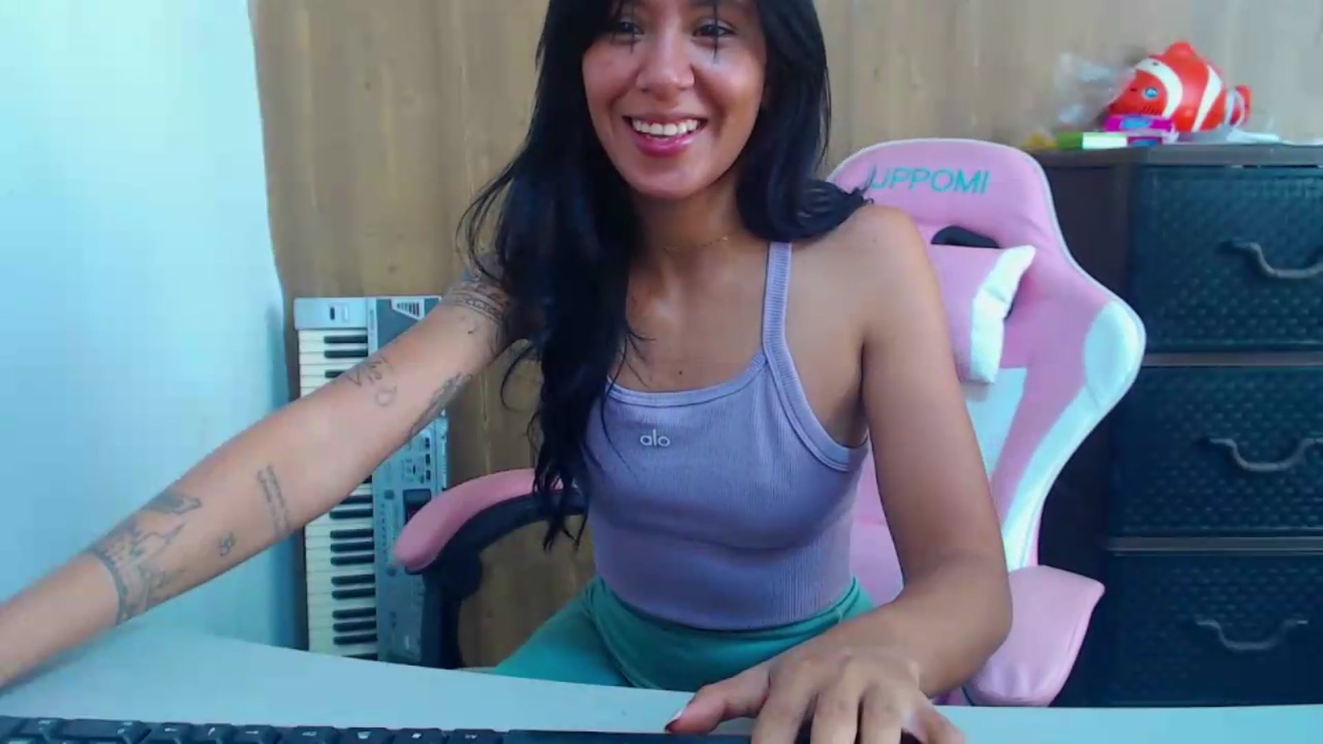 Gallery image thumbnail from soniaMars's myfreecams stream on, 07/31/2026, 14:50 image 14 of 20