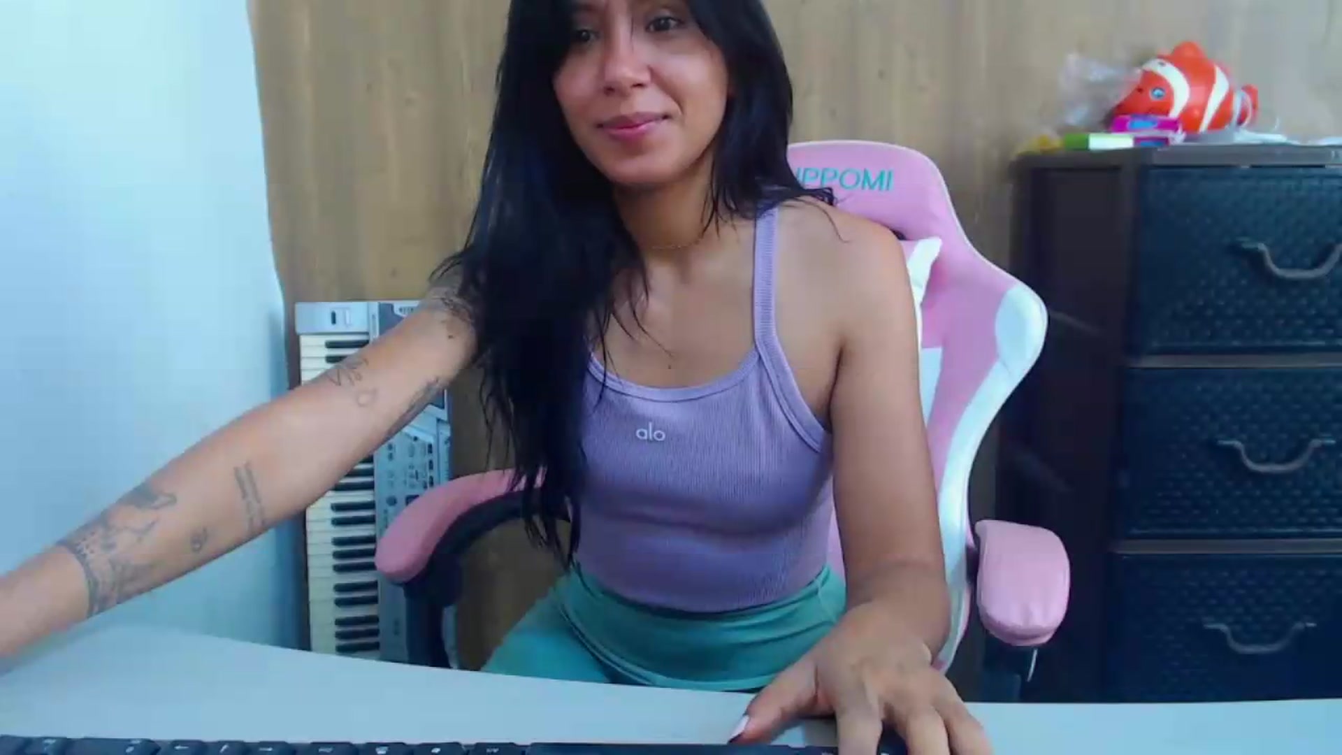 Gallery image thumbnail from soniaMars's myfreecams stream on, 07/31/2026, 15:16 image 10 of 20
