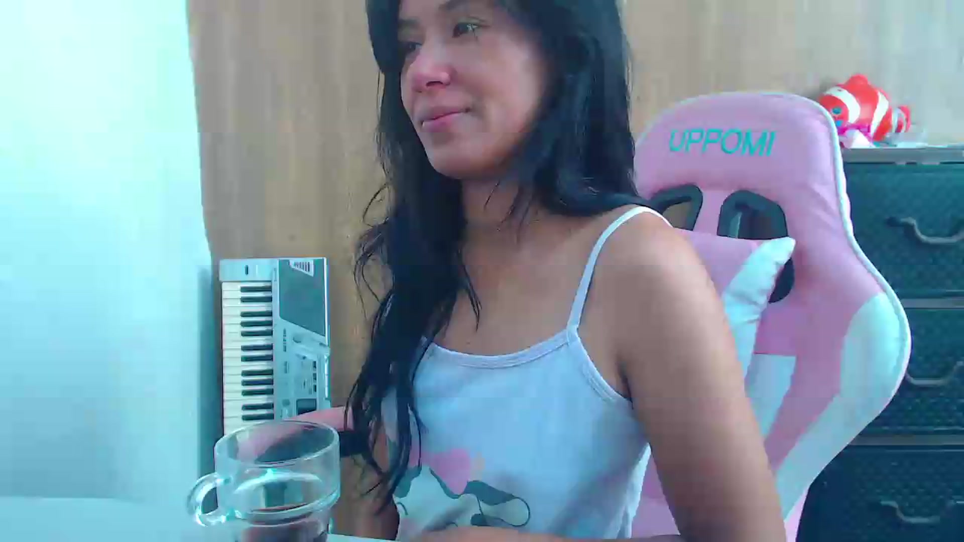 Gallery image thumbnail from soniaMars's myfreecams stream on, 08/04/2026, 13:25 image 2 of 20