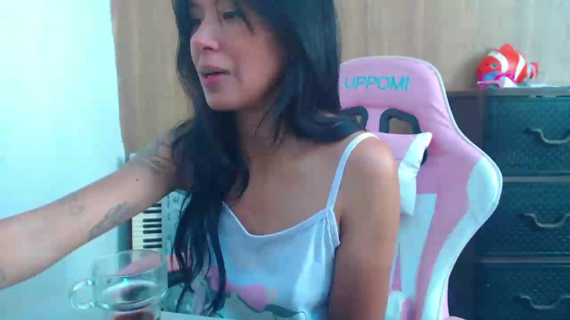 Gallery image thumbnail from soniaMars's myfreecams stream on, 08/04/2026, 13:25 image 8 of 20