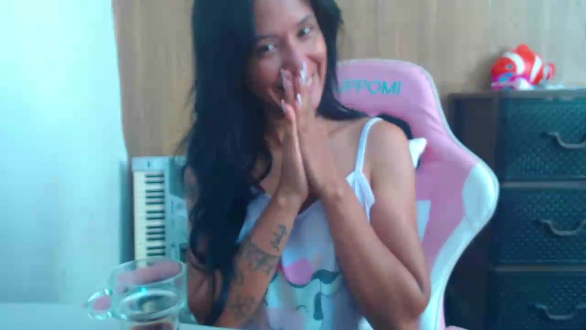 Gallery image thumbnail from soniaMars's myfreecams stream on, 08/04/2026, 13:25 image 7 of 20