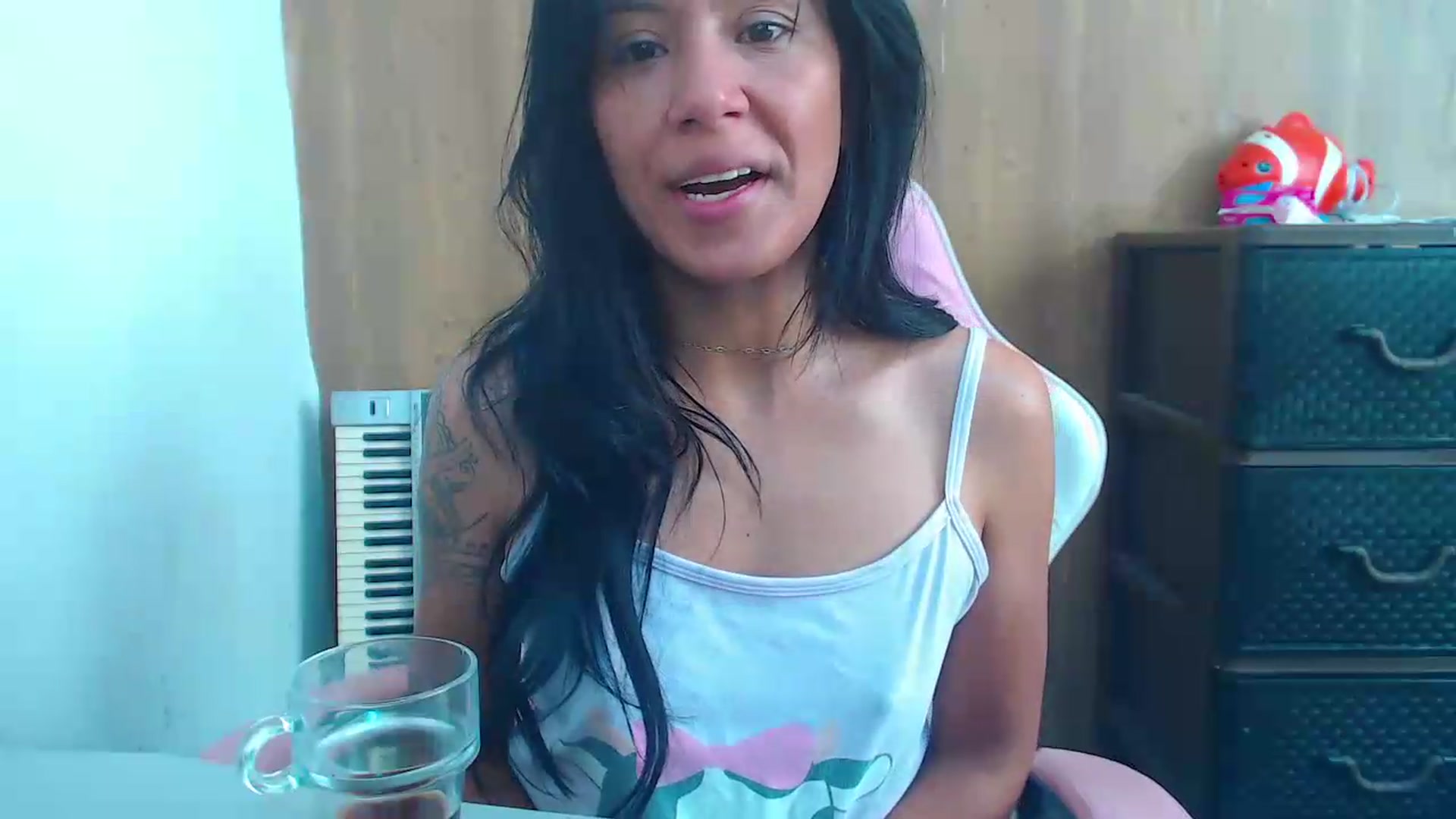 Gallery image thumbnail from soniaMars's myfreecams stream on, 08/04/2026, 13:25 image 6 of 20