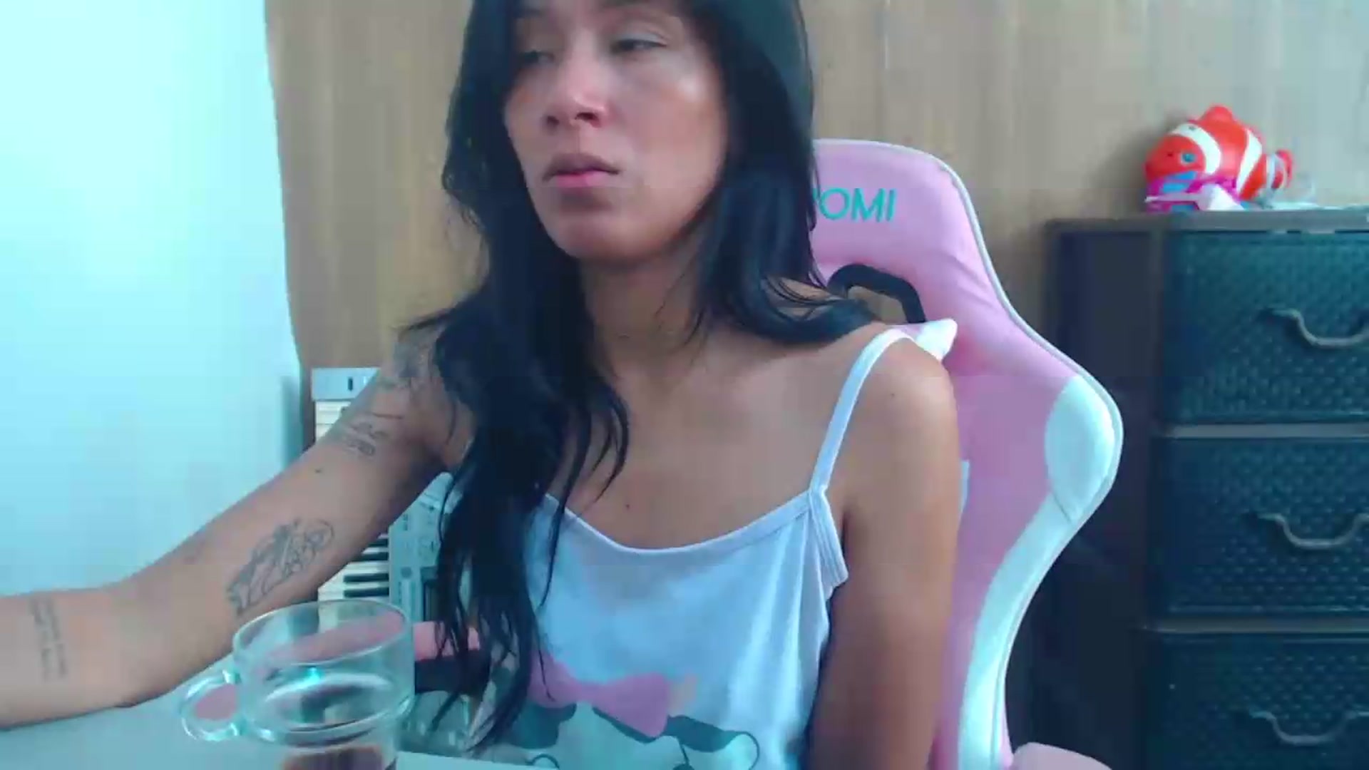 Gallery image thumbnail from soniaMars's myfreecams stream on, 08/04/2026, 13:25 image 17 of 20