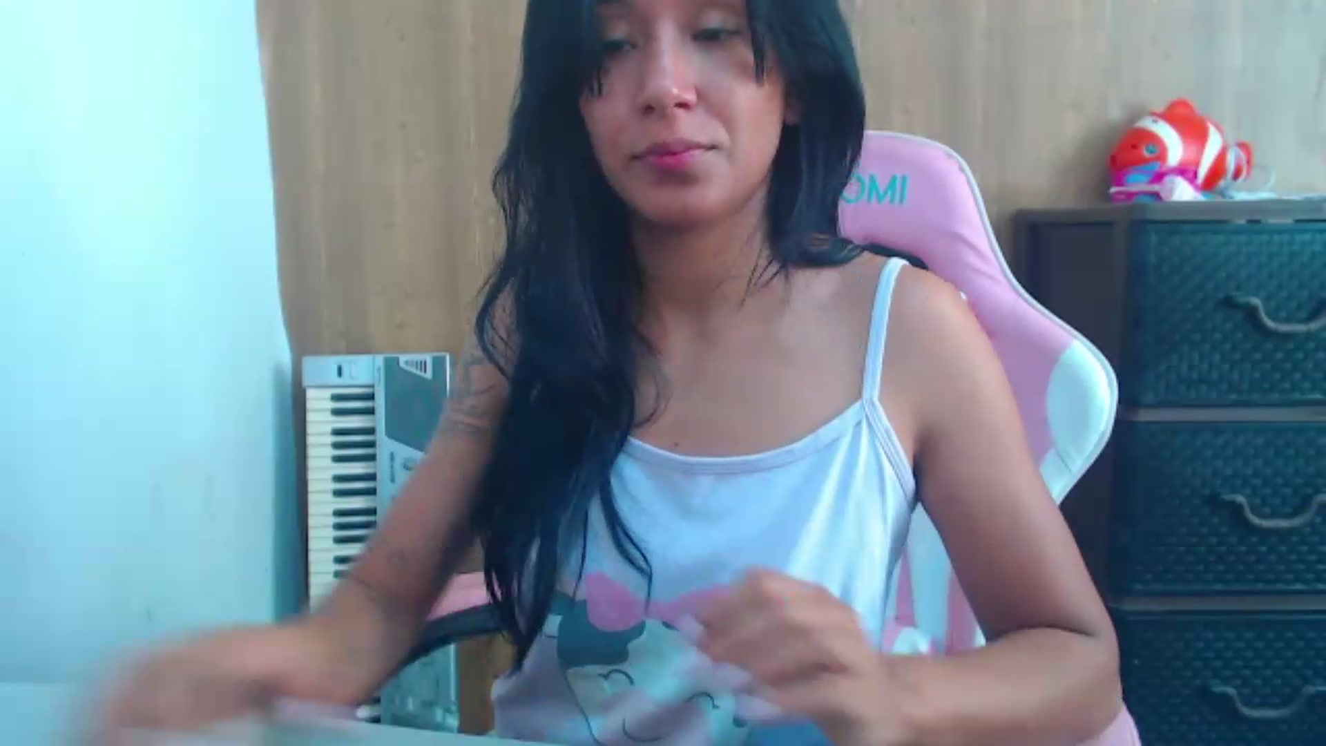 Gallery image thumbnail from soniaMars's myfreecams stream on, 08/04/2026, 14:27 image 10 of 20