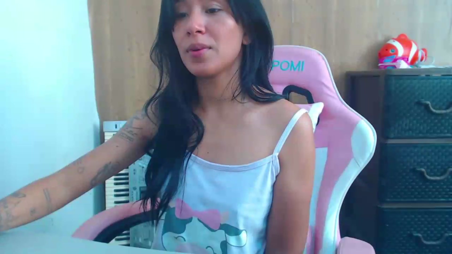 Gallery image thumbnail from soniaMars's myfreecams stream on, 08/04/2026, 14:27 image 6 of 20