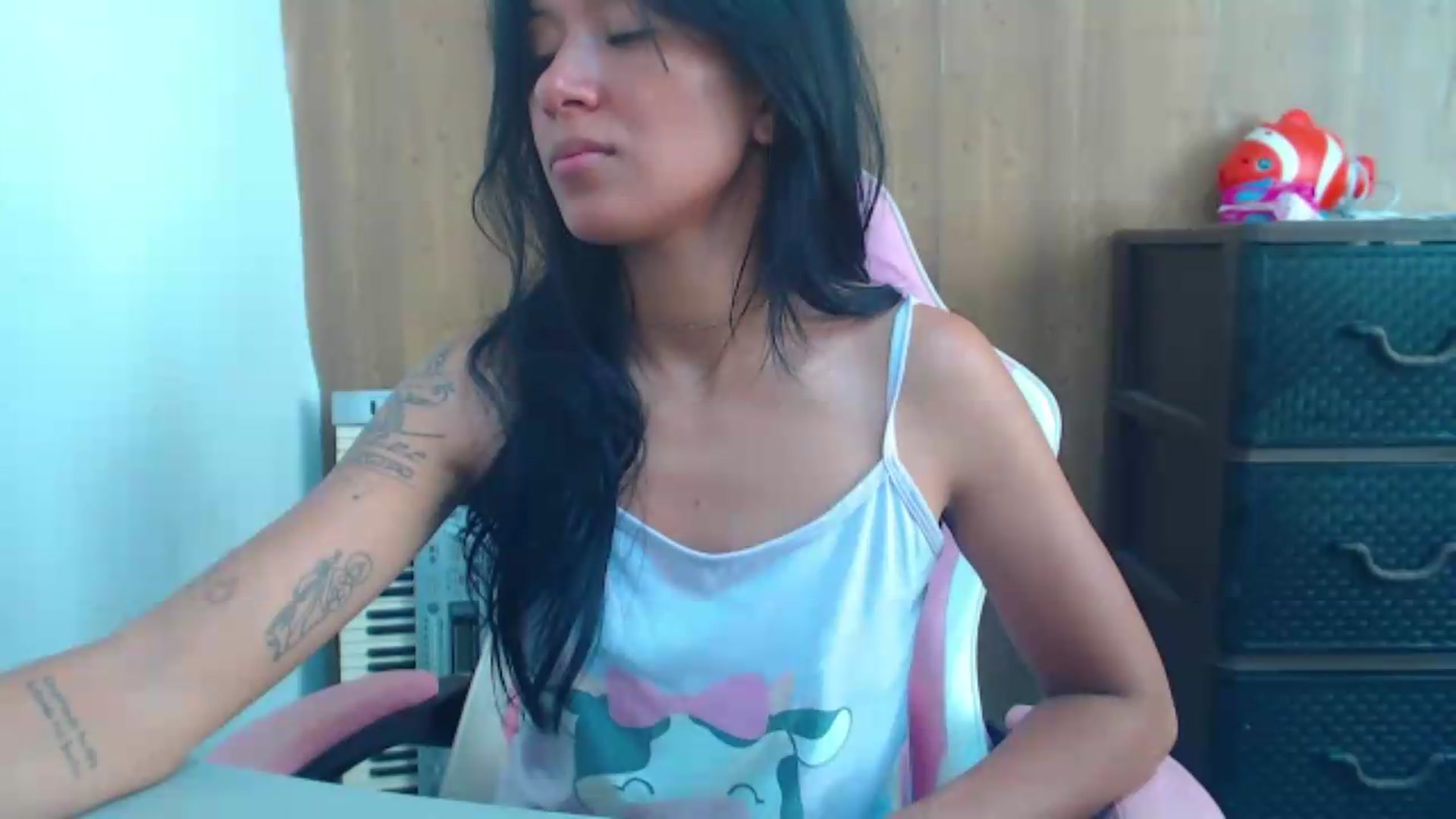 Gallery image thumbnail from soniaMars's myfreecams stream on, 08/04/2026, 14:27 image 19 of 20