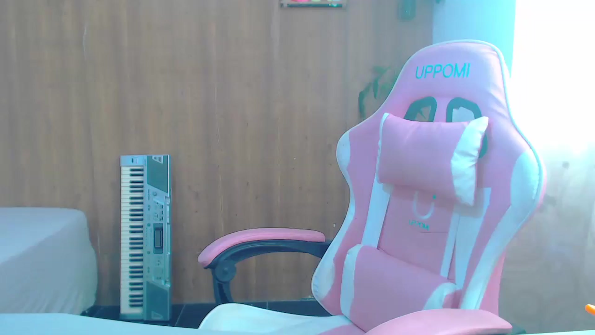 Gallery image thumbnail from soniaMars's myfreecams stream on, 08/05/2026, 14:58 image 1 of 20