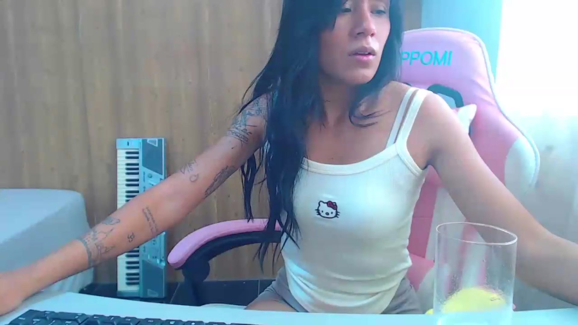 Gallery image thumbnail from soniaMars's myfreecams stream on, 08/05/2026, 14:58 image 18 of 20