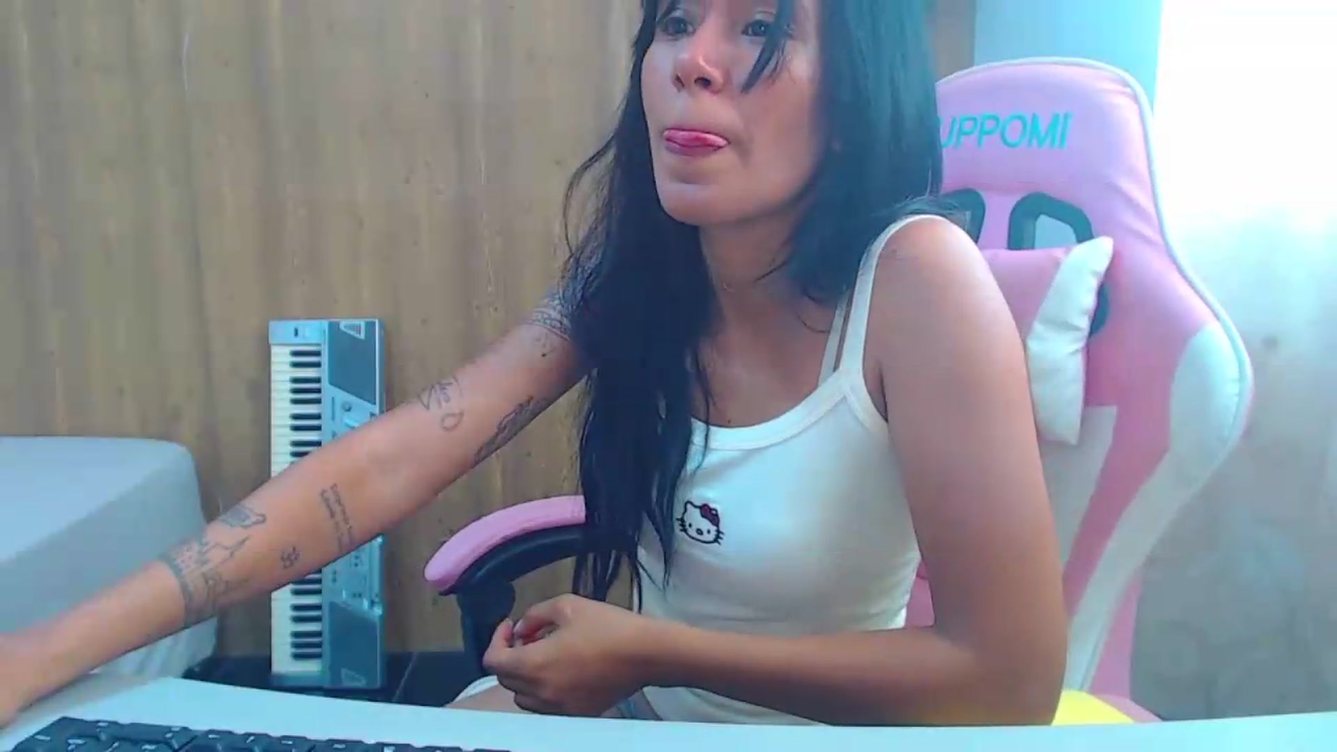 Gallery image thumbnail from soniaMars's myfreecams stream on, 08/05/2026, 15:50 image 7 of 20