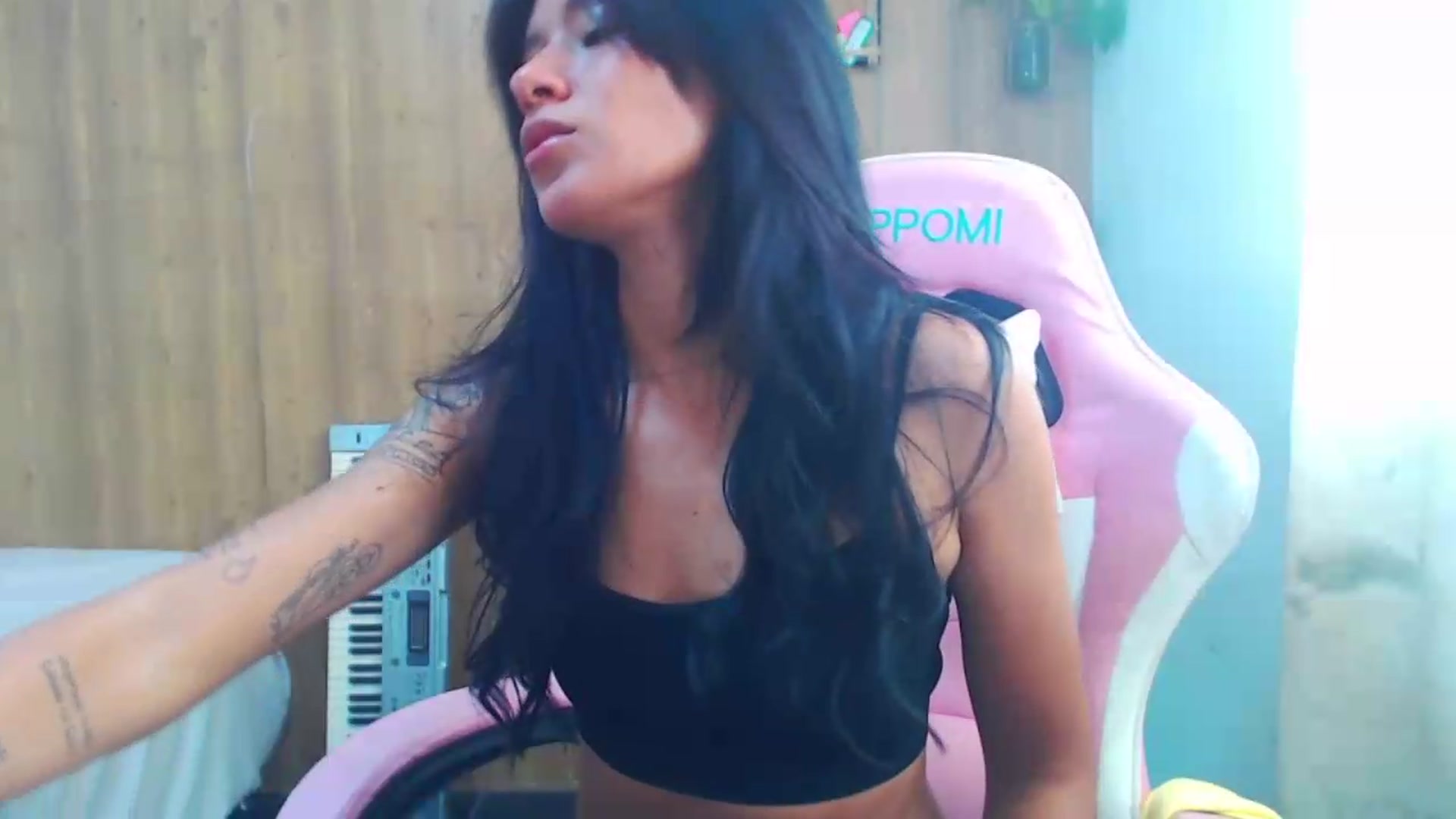 Gallery image thumbnail from soniaMars's myfreecams stream on, 08/06/2026, 15:01 image 8 of 20