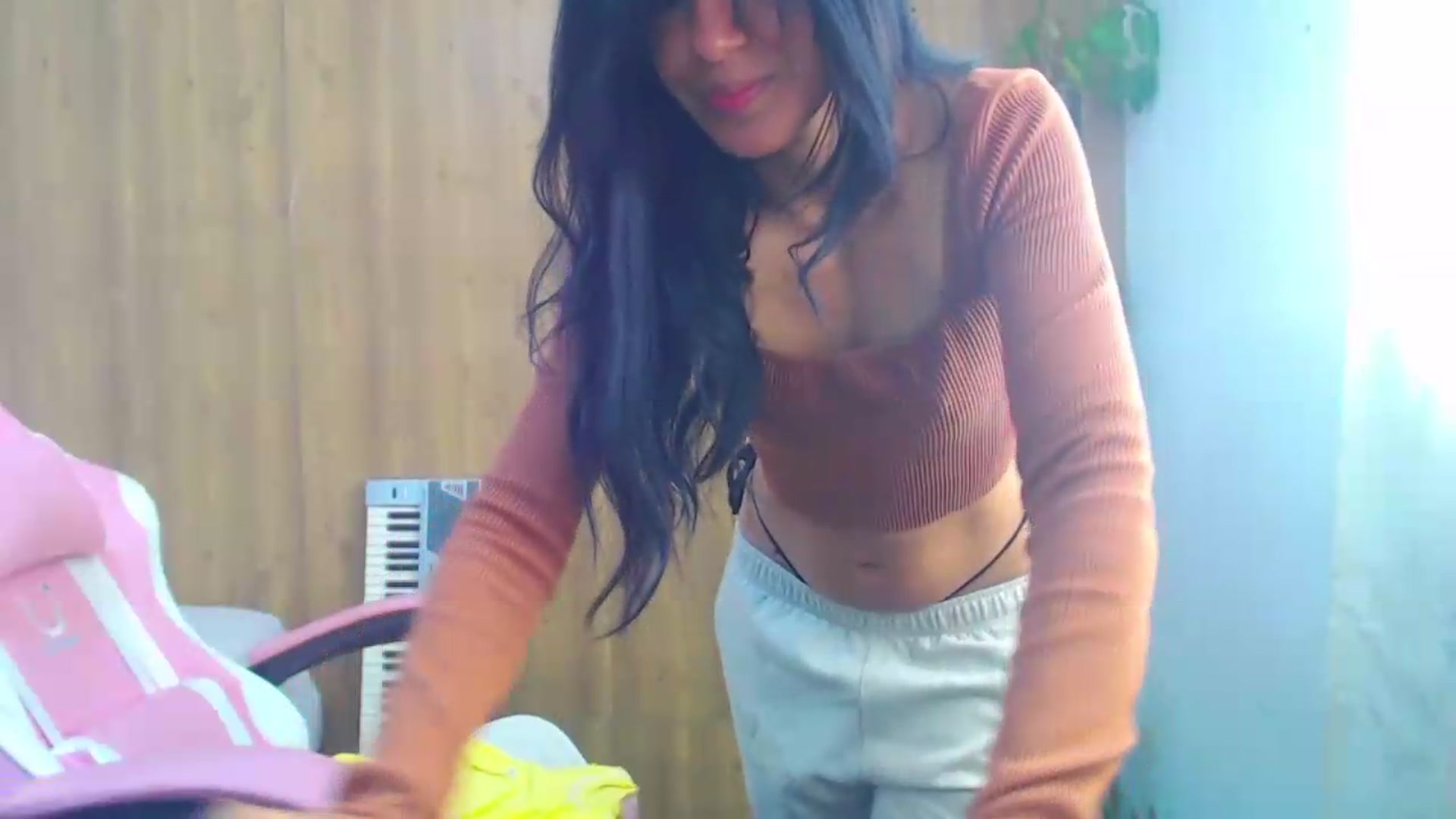 Gallery image thumbnail from soniaMars's myfreecams stream on, 08/07/2026, 15:19 image 12 of 20