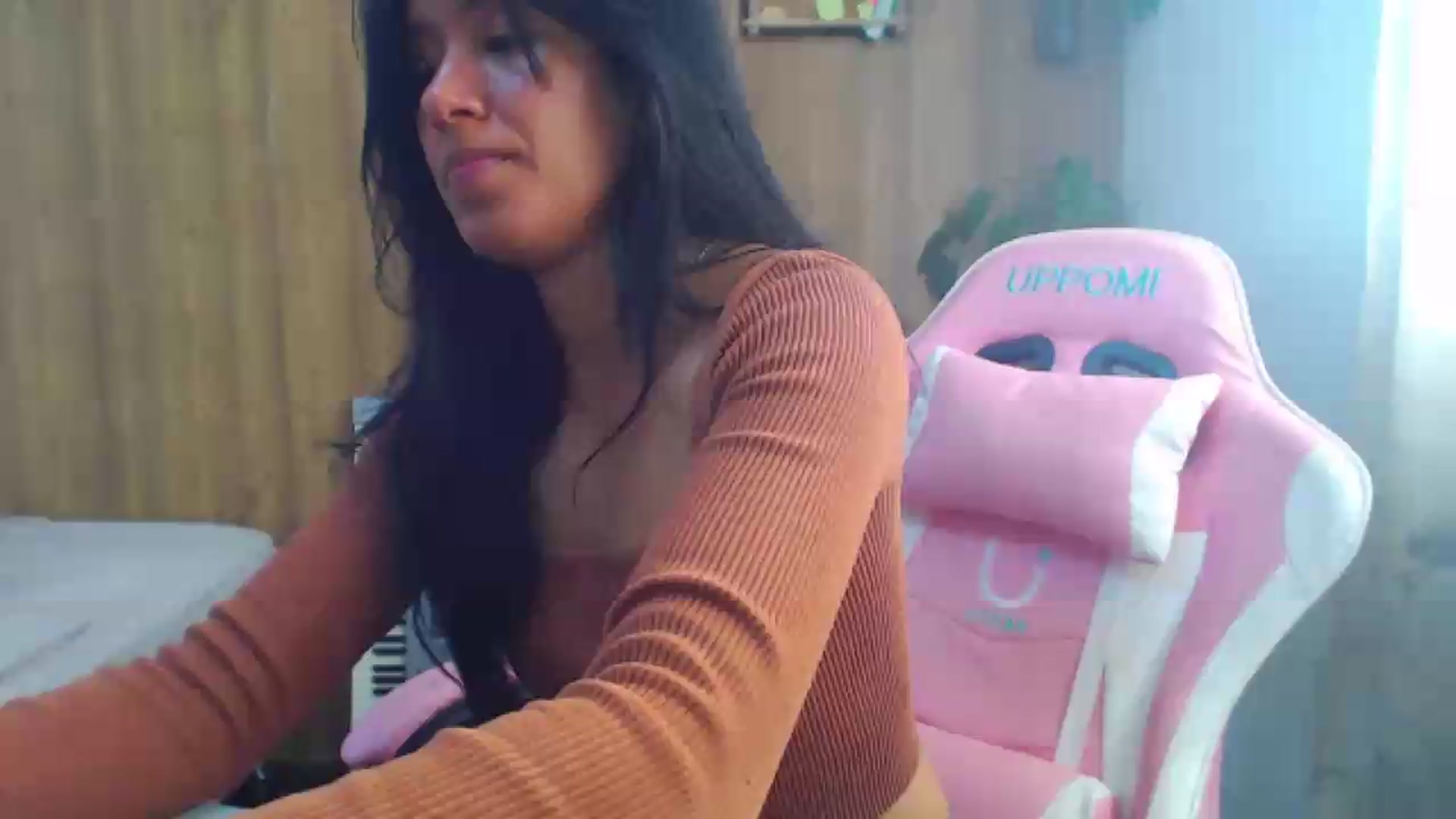 Gallery image thumbnail from soniaMars's myfreecams stream on, 08/08/2026, 14:45 image 14 of 20