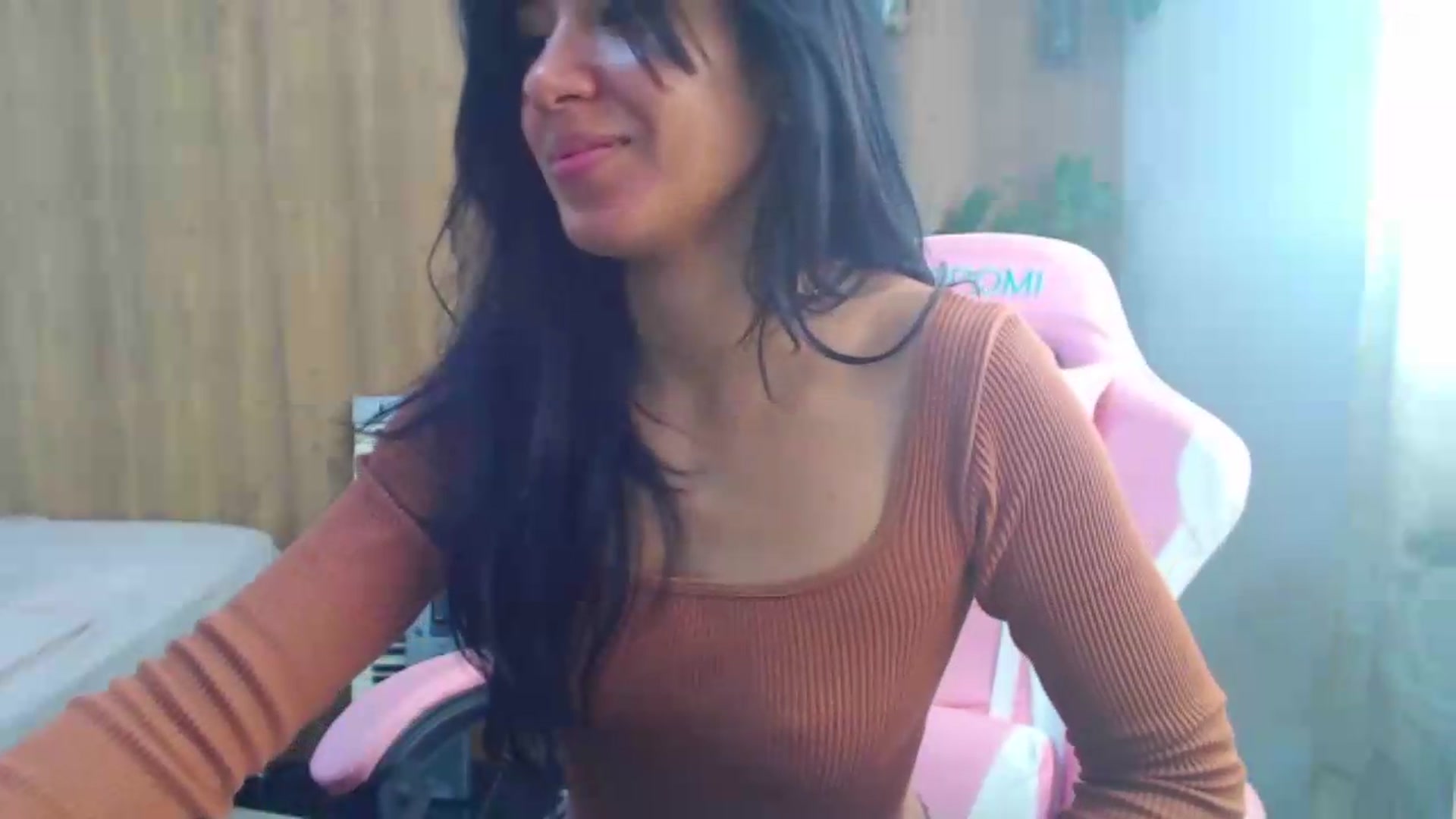 Gallery image thumbnail from soniaMars's myfreecams stream on, 08/08/2026, 14:45 image 18 of 20