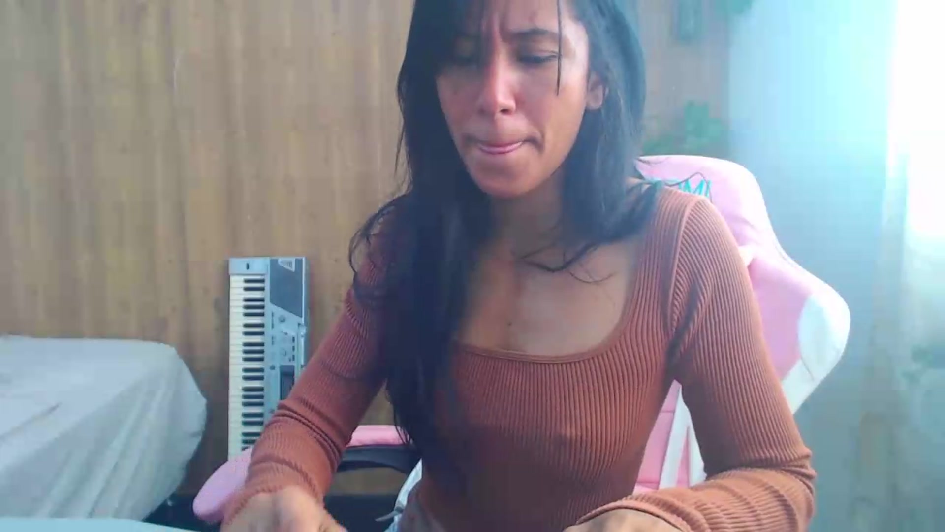 Gallery image thumbnail from soniaMars's myfreecams stream on, 08/08/2026, 14:45 image 11 of 20