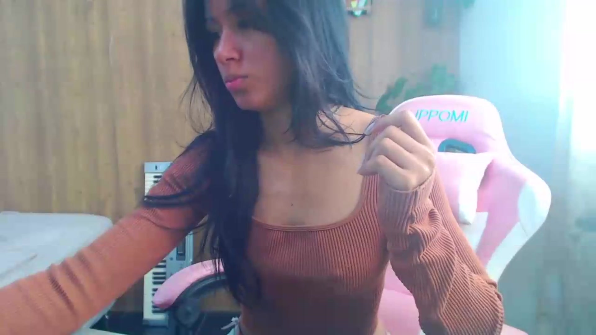 Gallery image thumbnail from soniaMars's myfreecams stream on, 08/08/2026, 14:45 image 9 of 20