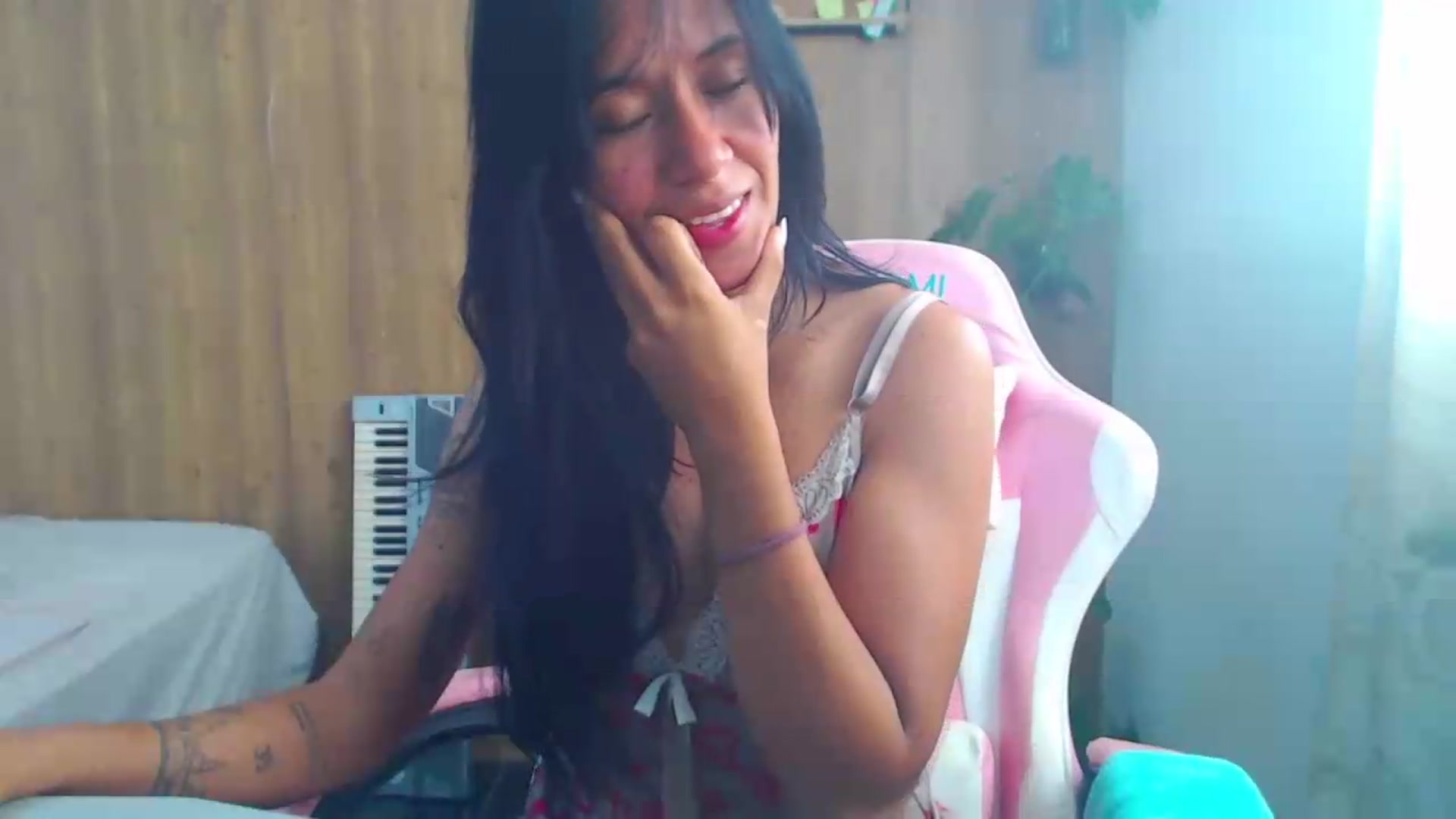 Gallery image thumbnail from soniaMars's myfreecams stream on, 08/08/2026, 14:45 image 5 of 20