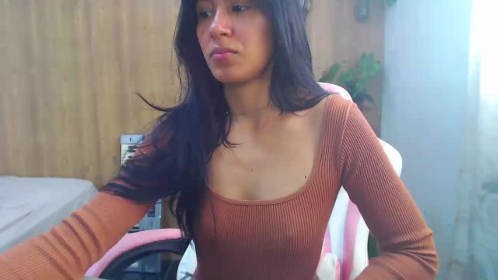 Gallery image thumbnail from soniaMars's myfreecams stream on, 08/08/2026, 15:25 image 8 of 20