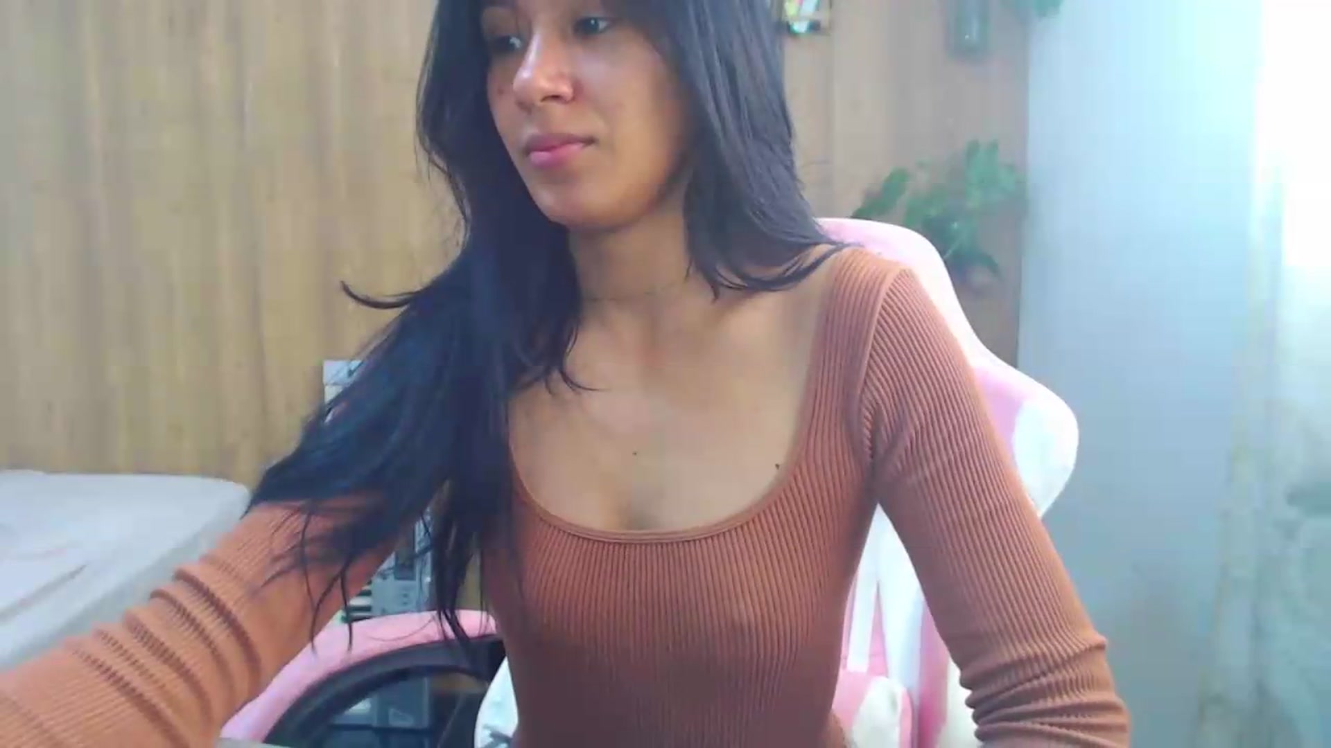 Gallery image thumbnail from soniaMars's myfreecams stream on, 08/08/2026, 15:25 image 6 of 20