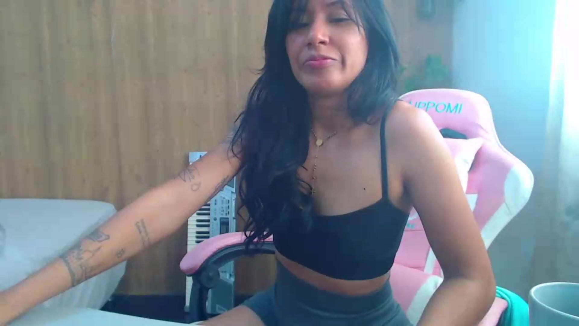 Gallery image thumbnail from soniaMars's myfreecams stream on, 08/09/2026, 14:33 image 17 of 20