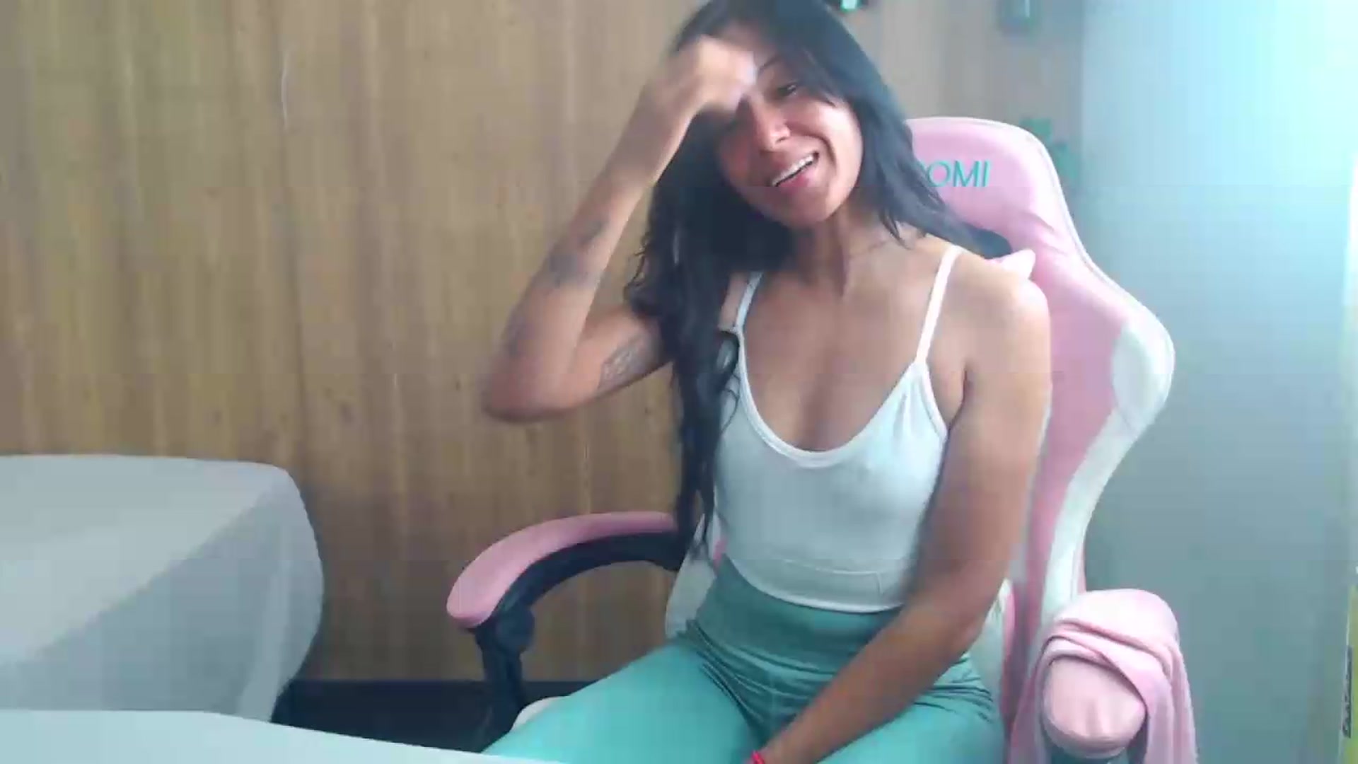 Gallery image thumbnail from soniaMars's myfreecams stream on, 08/13/2026, 14:01 image 11 of 20