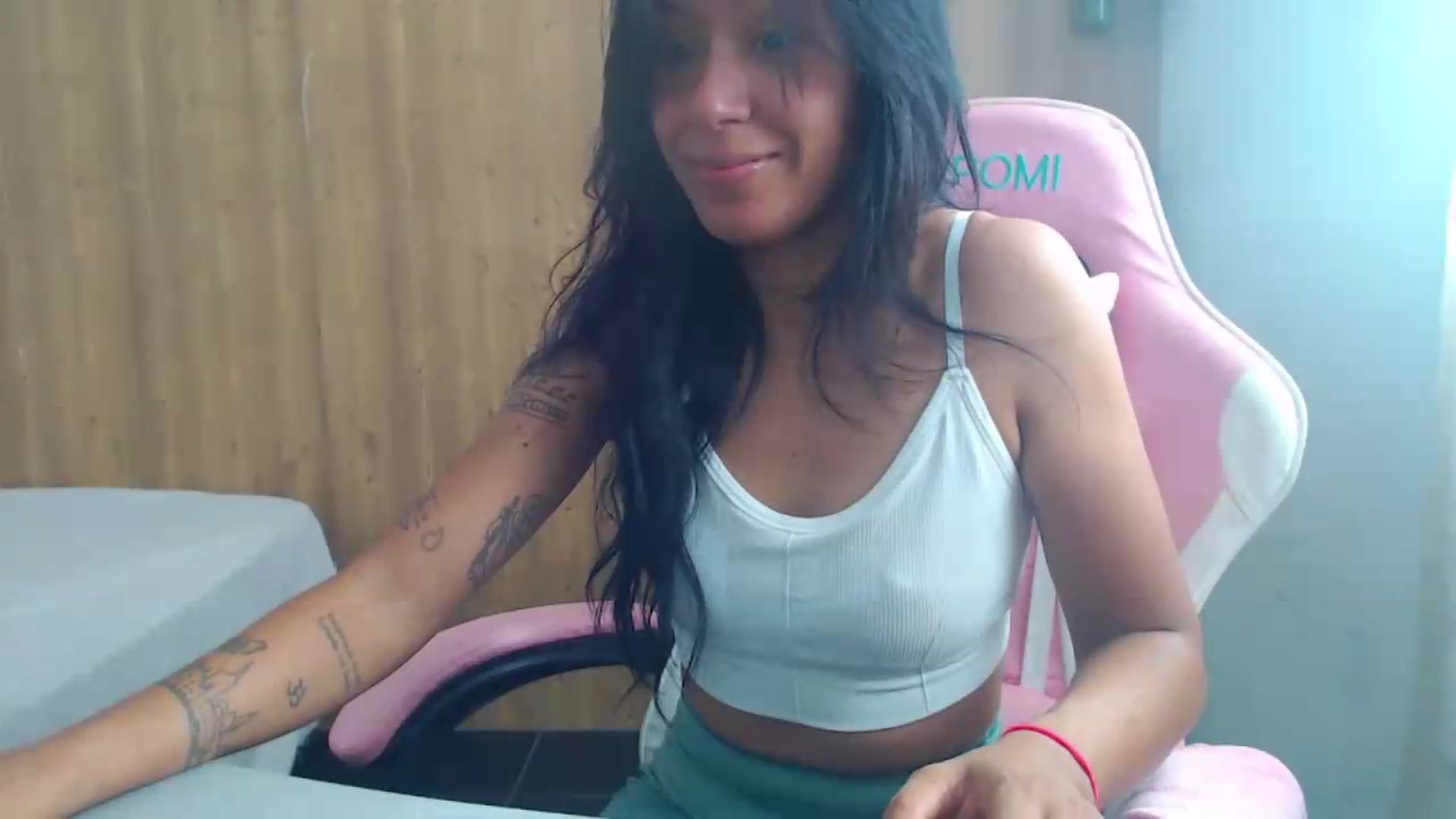 Gallery image thumbnail from soniaMars's myfreecams stream on, 08/13/2026, 14:01 image 9 of 20