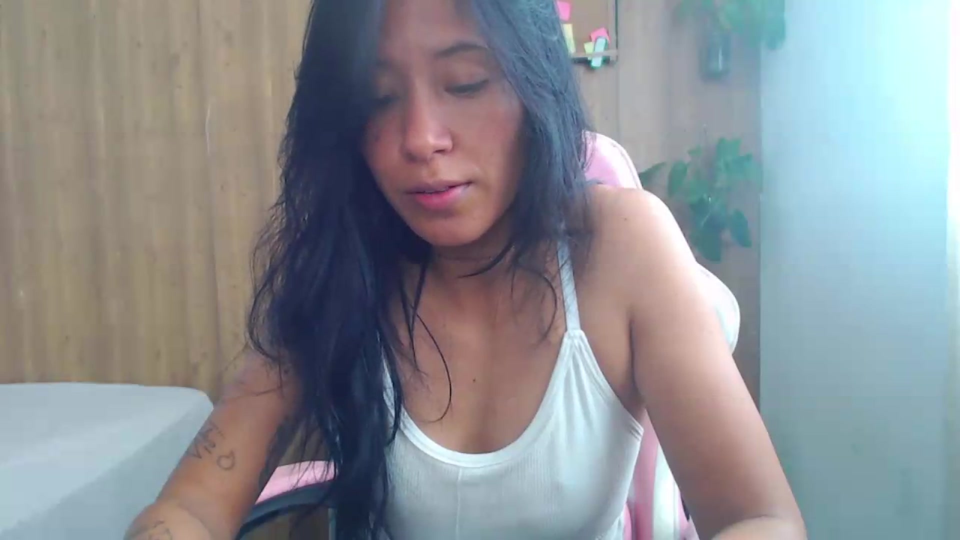 Gallery image thumbnail from soniaMars's myfreecams stream on, 08/13/2026, 14:20 image 13 of 20