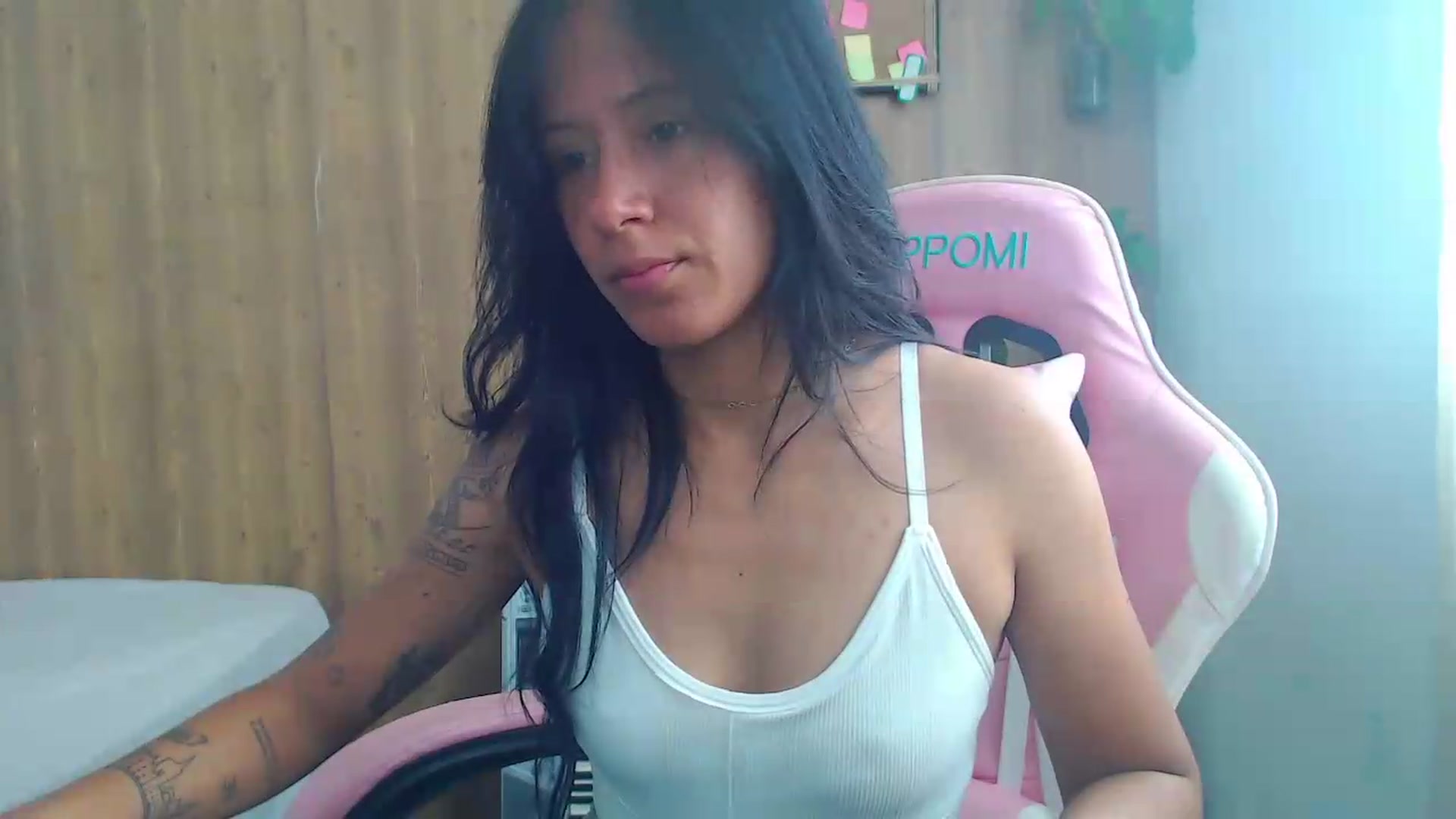 Gallery image thumbnail from soniaMars's myfreecams stream on, 08/13/2026, 15:00 image 5 of 20