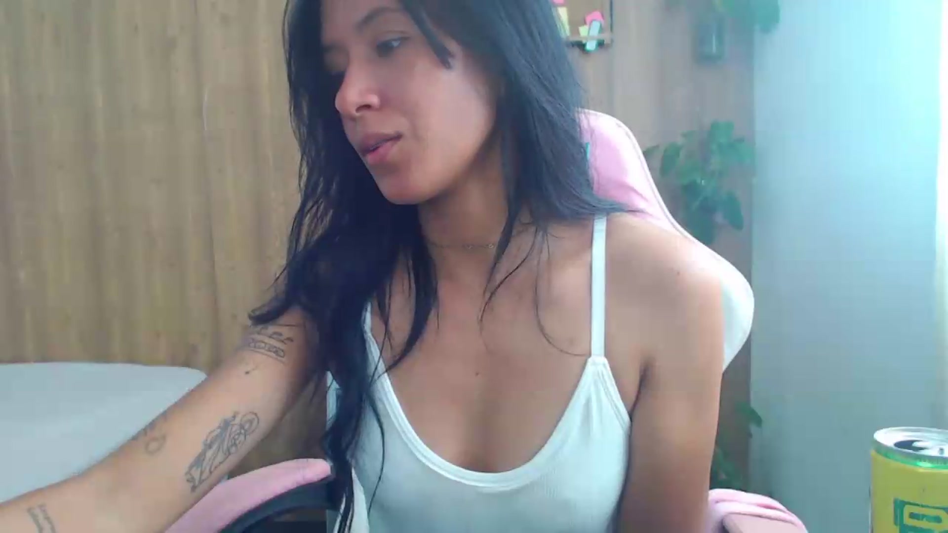Gallery image thumbnail from soniaMars's myfreecams stream on, 08/13/2026, 15:00 image 15 of 20
