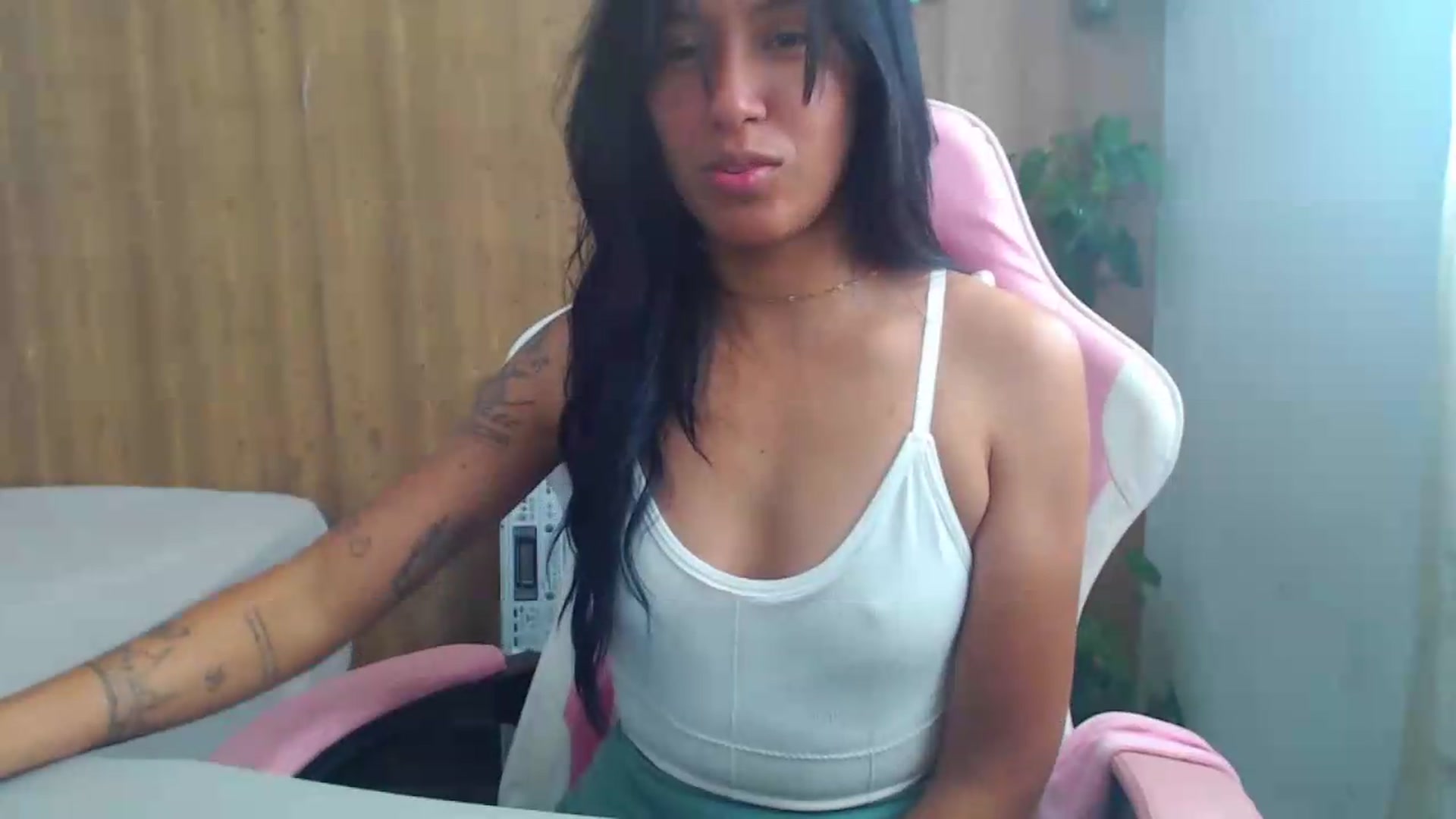 Gallery image thumbnail from soniaMars's myfreecams stream on, 08/13/2026, 16:06 image 3 of 20