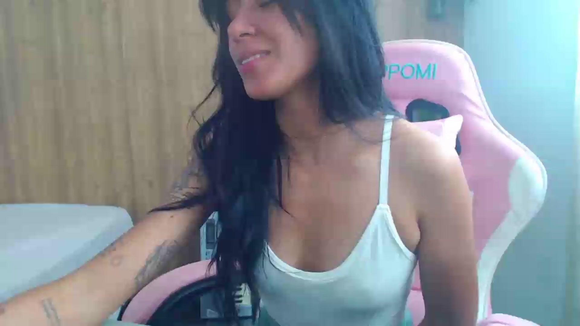 Gallery image thumbnail from soniaMars's myfreecams stream on, 08/13/2026, 16:06 image 1 of 20