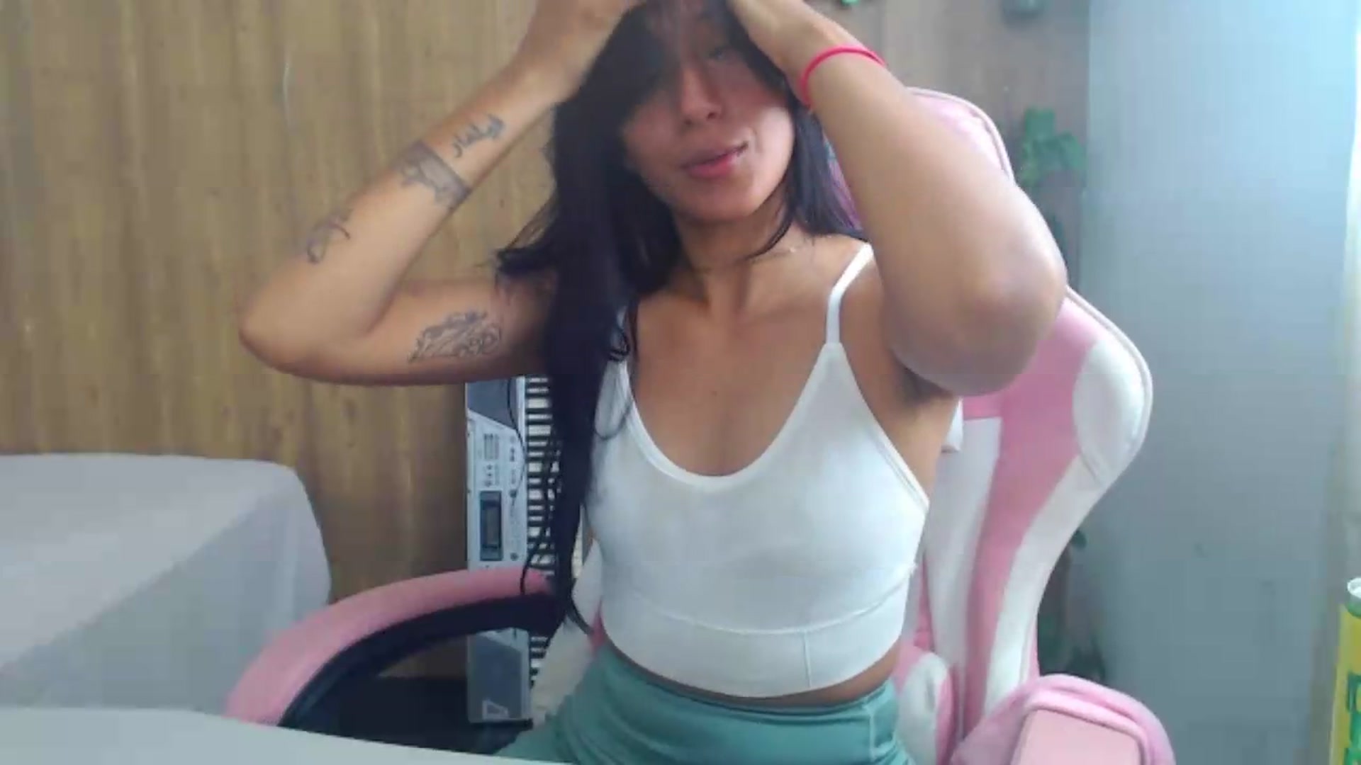 Gallery image thumbnail from soniaMars's myfreecams stream on, 08/13/2026, 16:06 image 8 of 20