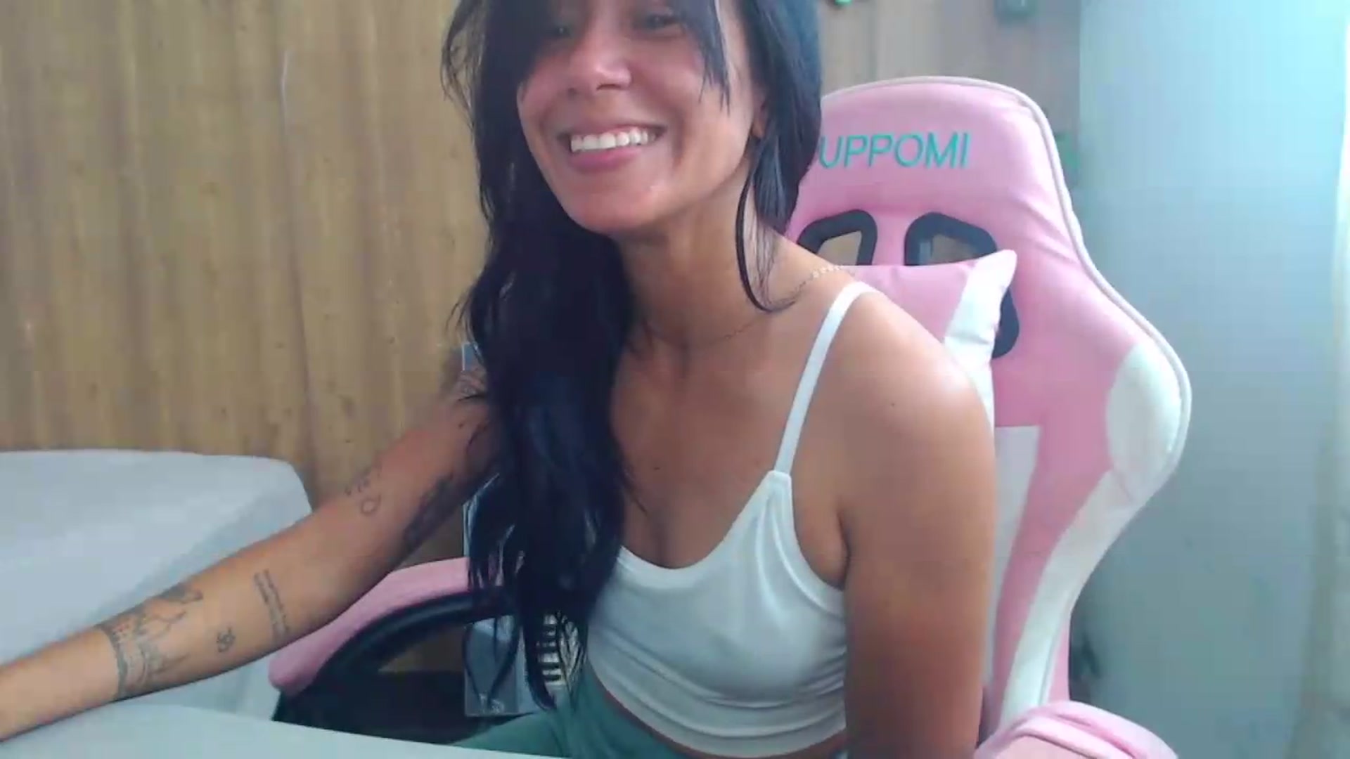 Gallery image thumbnail from soniaMars's myfreecams stream on, 08/13/2026, 16:06 image 7 of 20