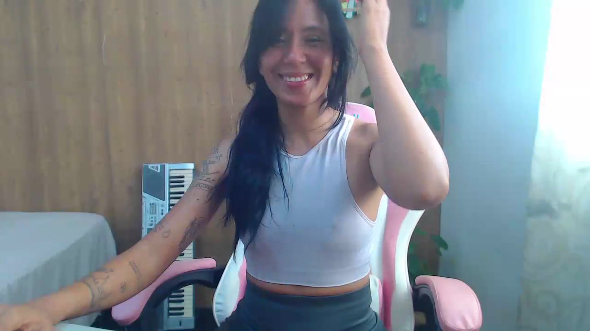 Gallery image thumbnail from soniaMars's myfreecams stream on, 08/14/2026, 14:20 image 11 of 20