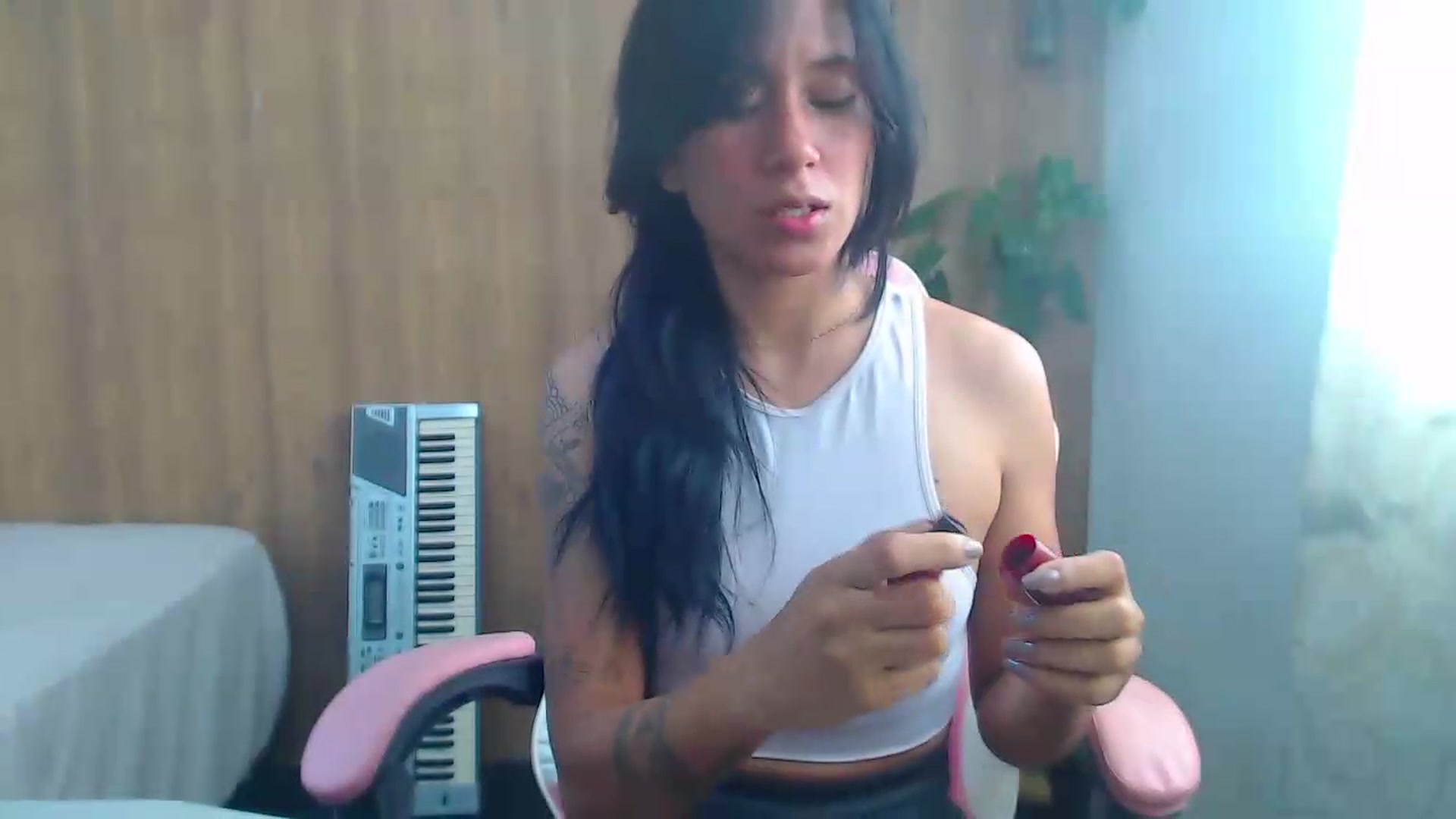 Gallery image thumbnail from soniaMars's myfreecams stream on, 08/14/2026, 14:20 image 10 of 20
