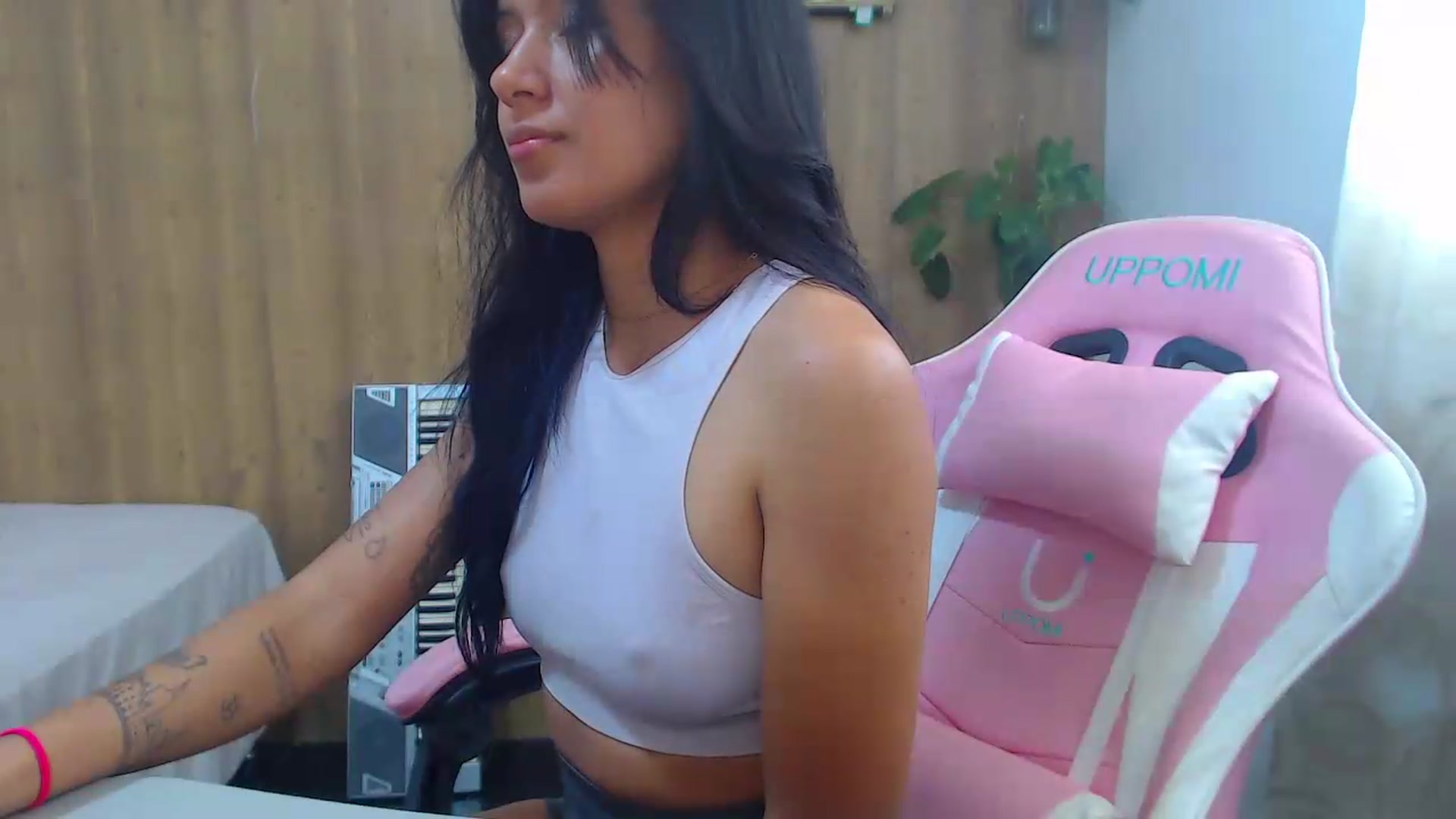 Gallery image thumbnail from soniaMars's myfreecams stream on, 08/14/2026, 15:47 image 18 of 20