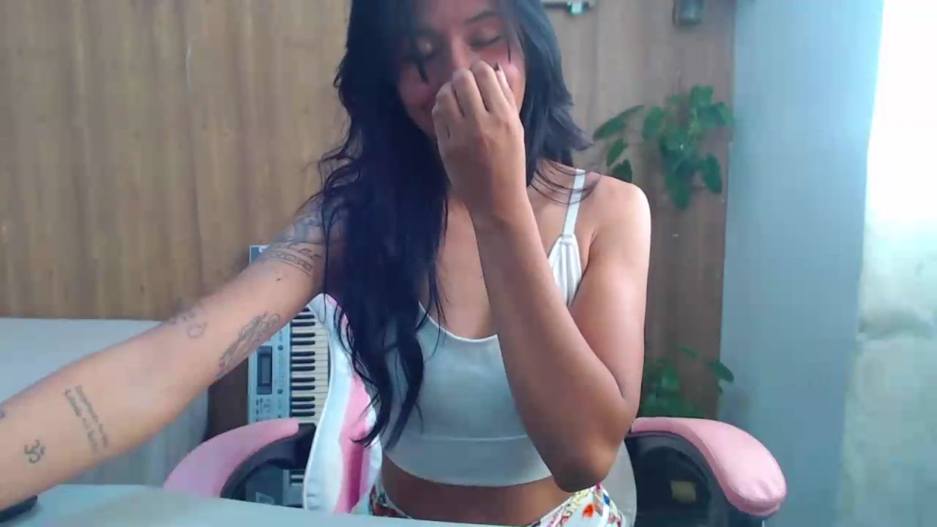 Gallery image thumbnail from soniaMars's myfreecams stream on, 08/15/2026, 14:38 image 12 of 20