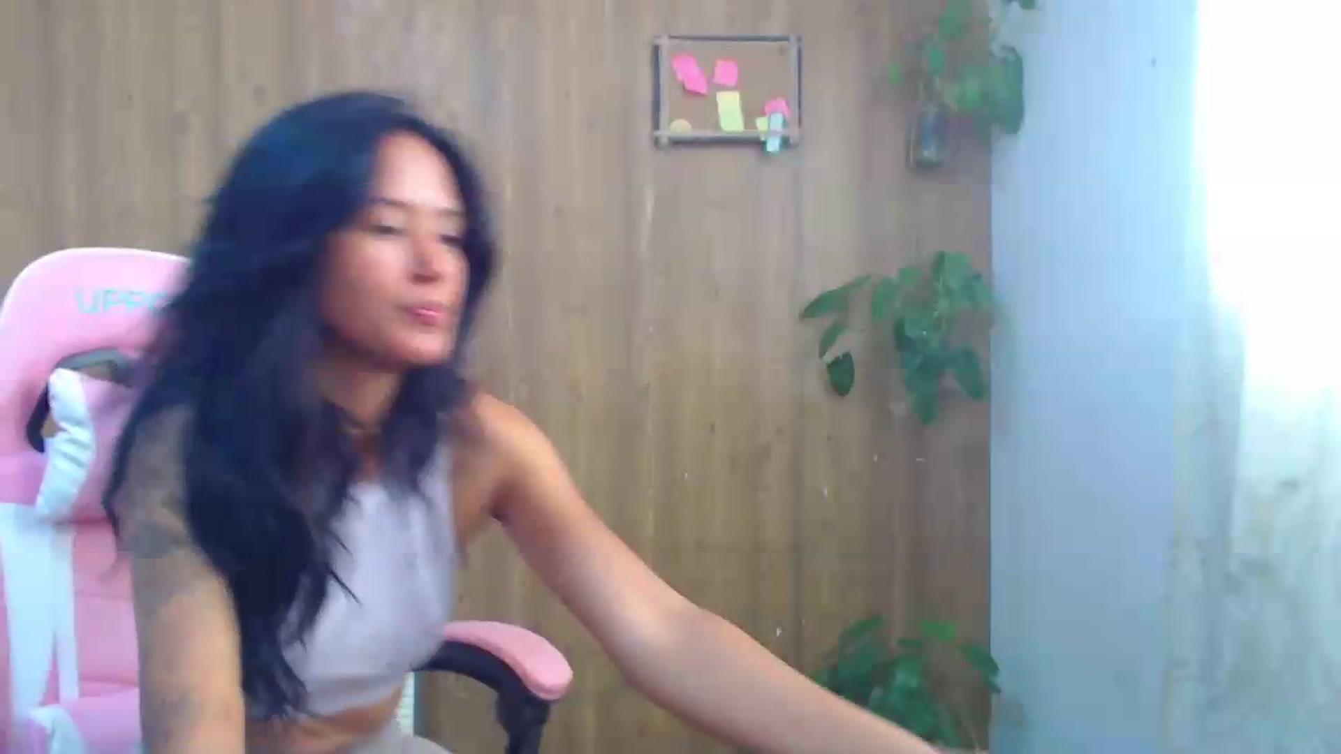 Gallery image thumbnail from soniaMars's myfreecams stream on, 08/16/2026, 14:59 image 12 of 20