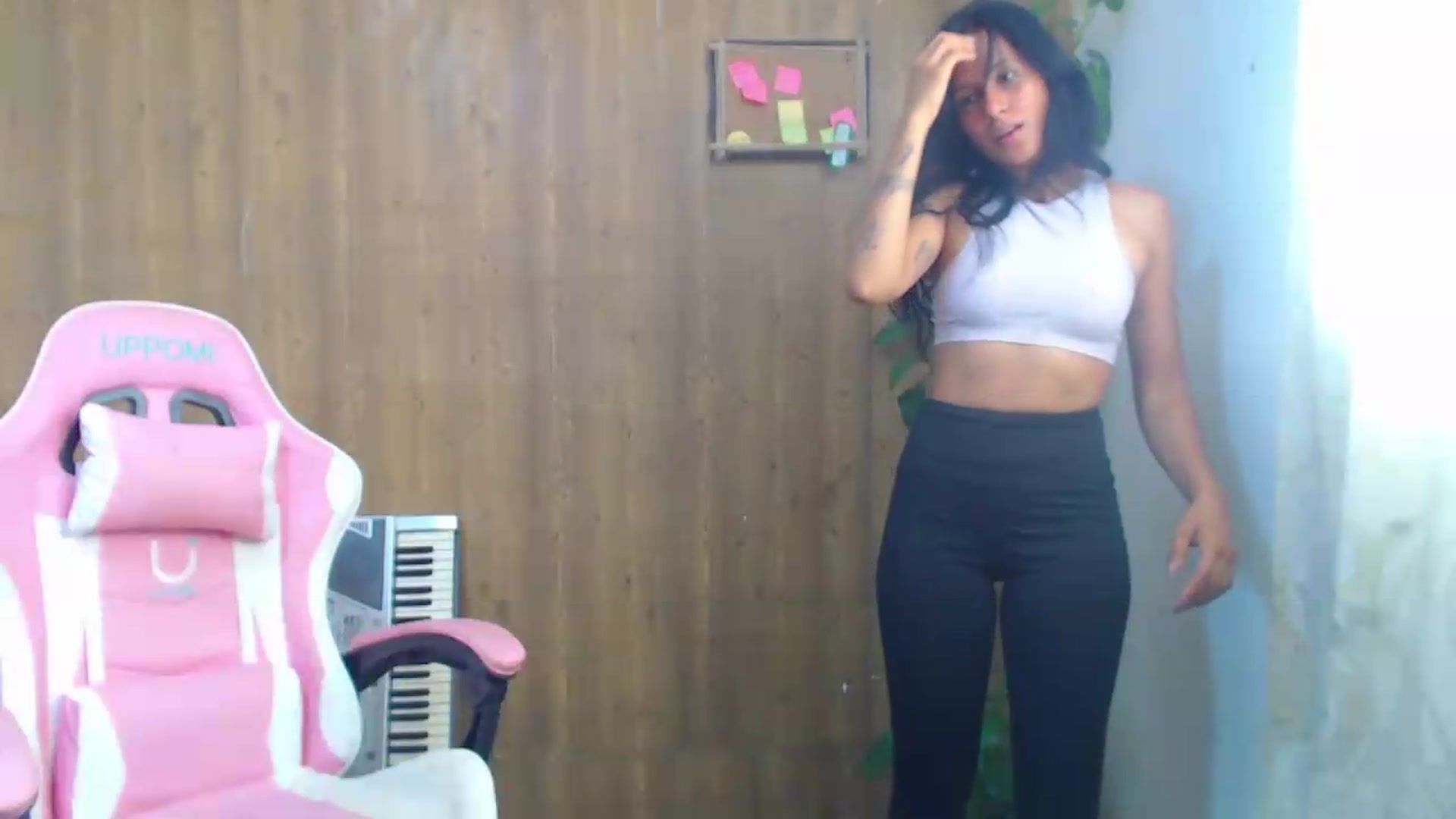 Gallery image thumbnail from soniaMars's myfreecams stream on, 08/16/2026, 14:59 image 9 of 20