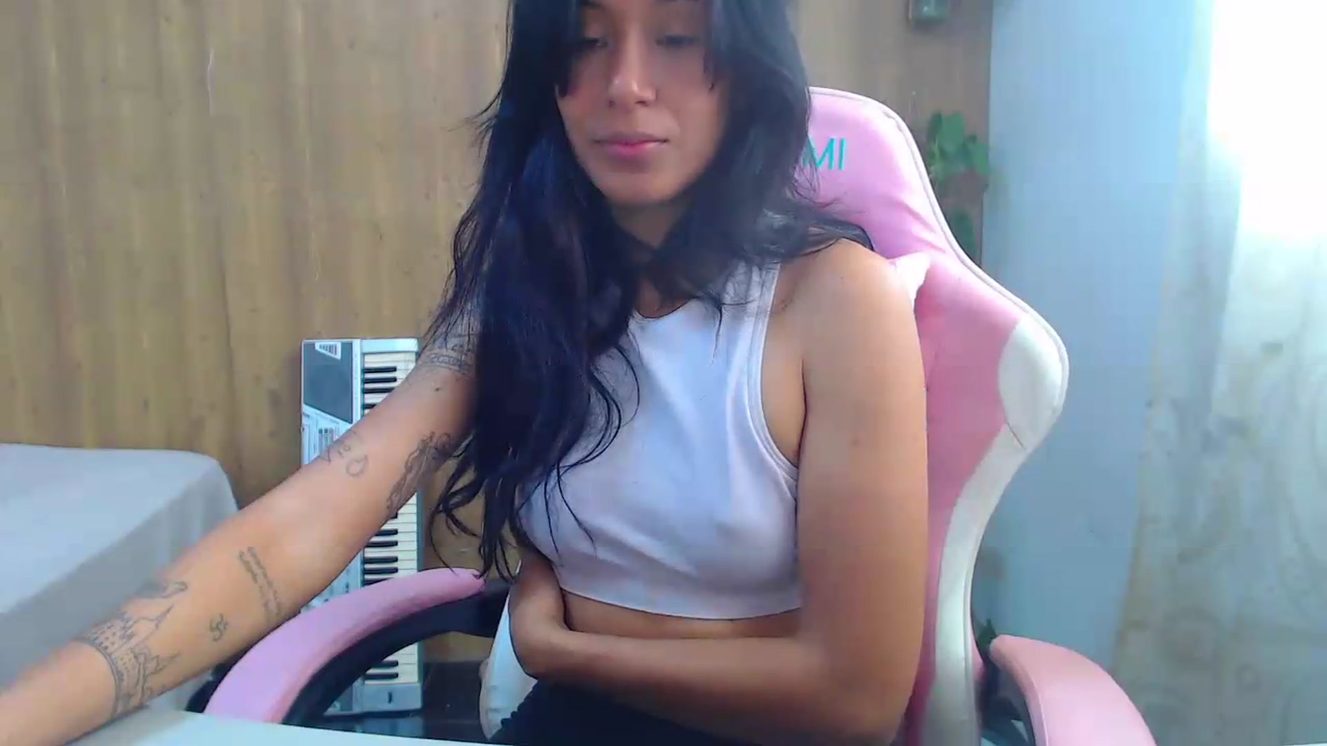 Gallery image thumbnail from soniaMars's myfreecams stream on, 08/16/2026, 14:59 image 7 of 20
