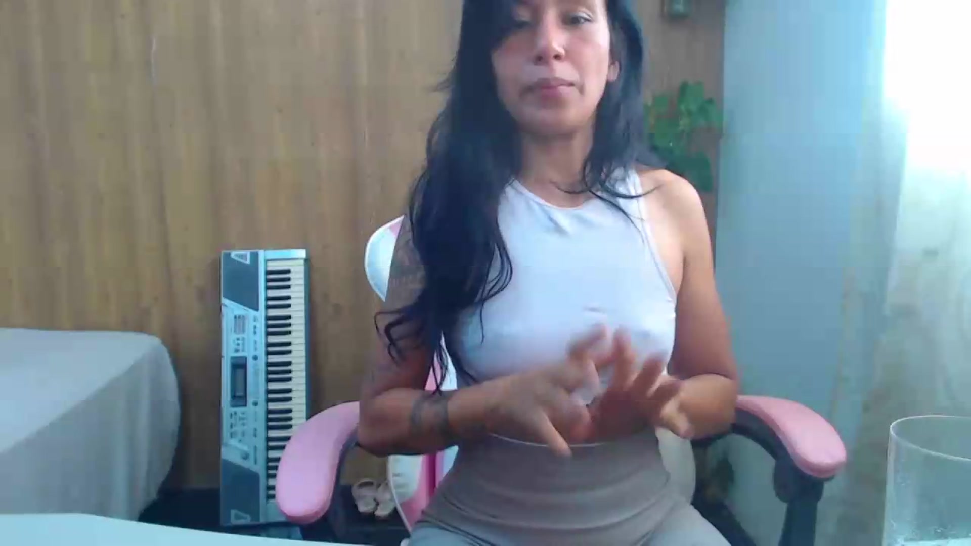 Gallery image thumbnail from soniaMars's myfreecams stream on, 08/16/2026, 15:34 image 10 of 20