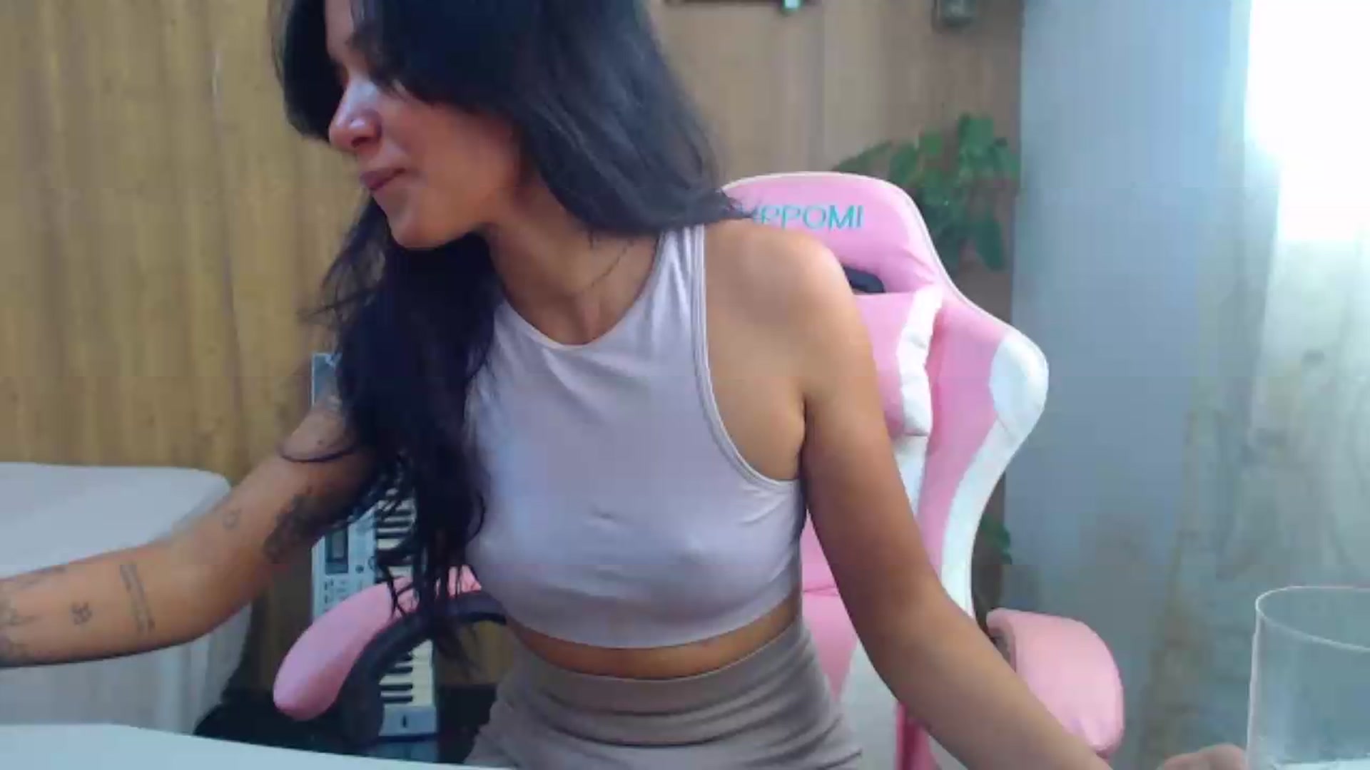 Gallery image thumbnail from soniaMars's myfreecams stream on, 08/16/2026, 15:34 image 13 of 20